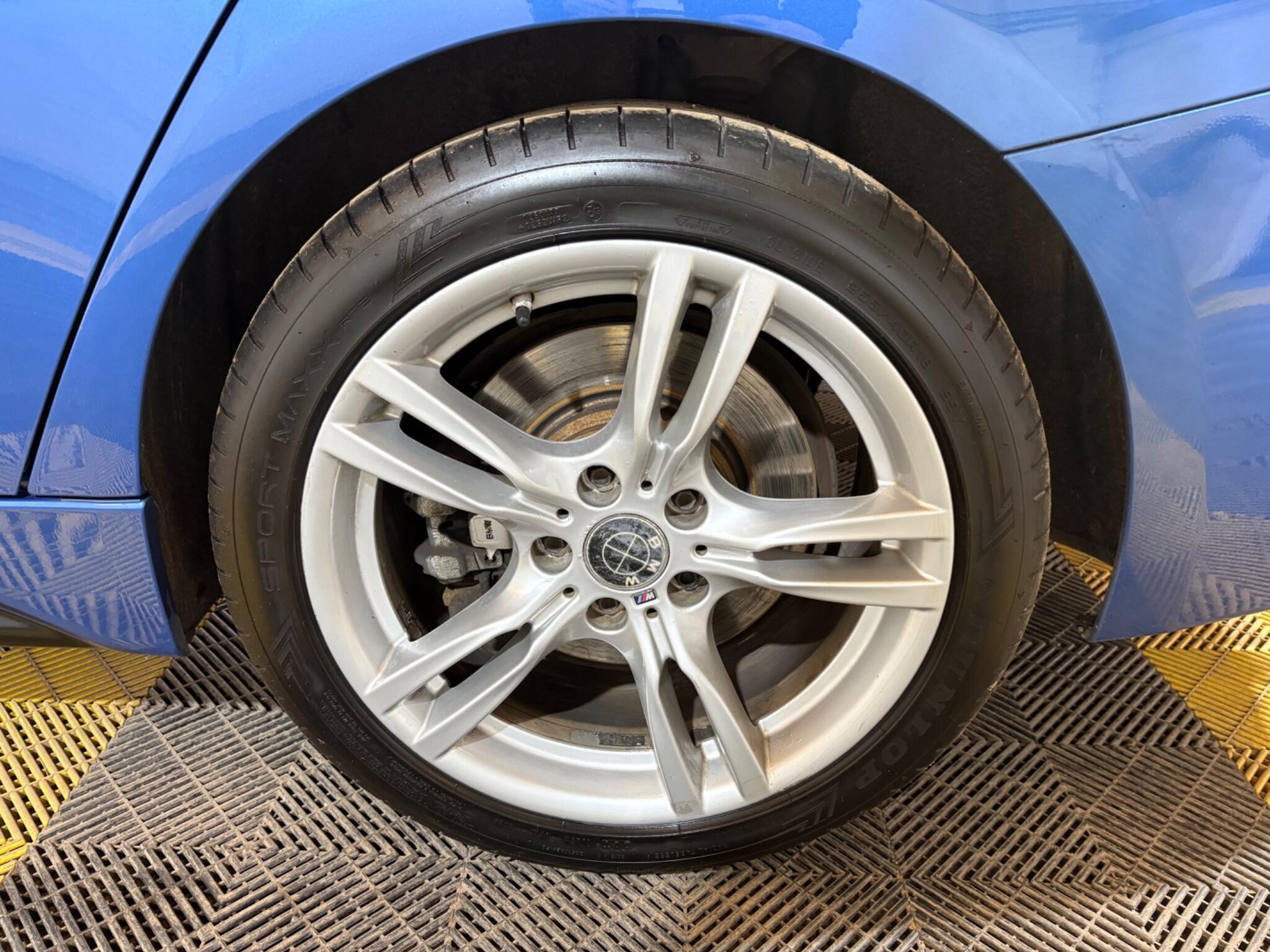 BMW 3 Series view 72