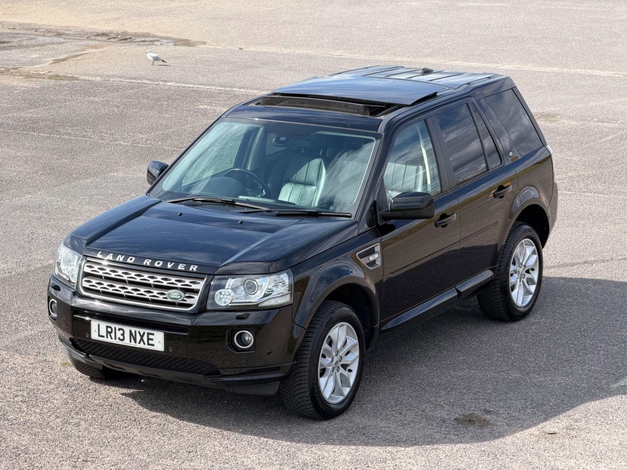 Land Rover Freelander view 3