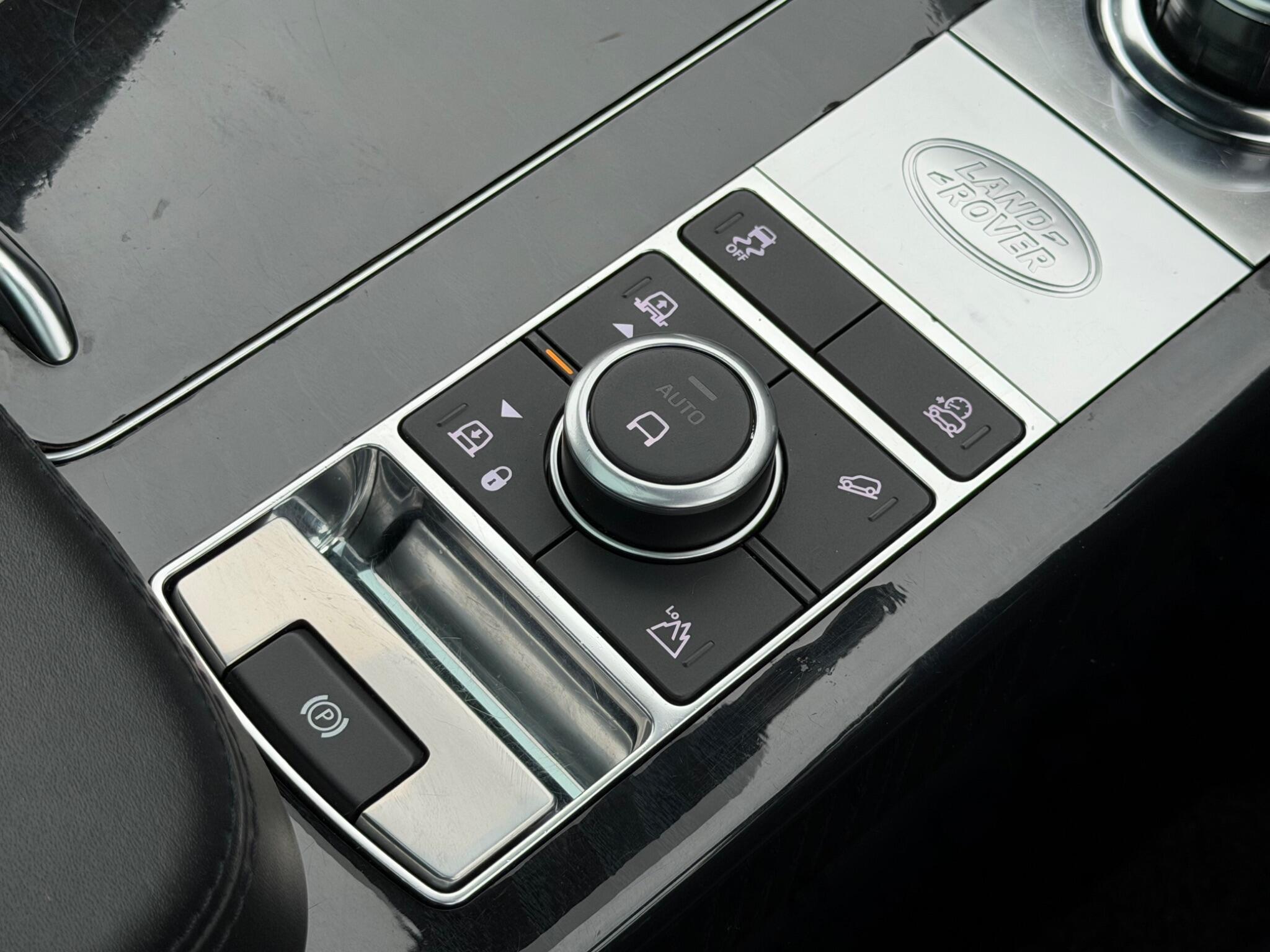 Land Rover Range Rover view 43