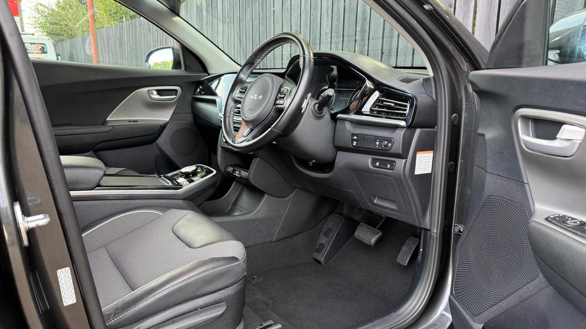 Kia Niro view 22