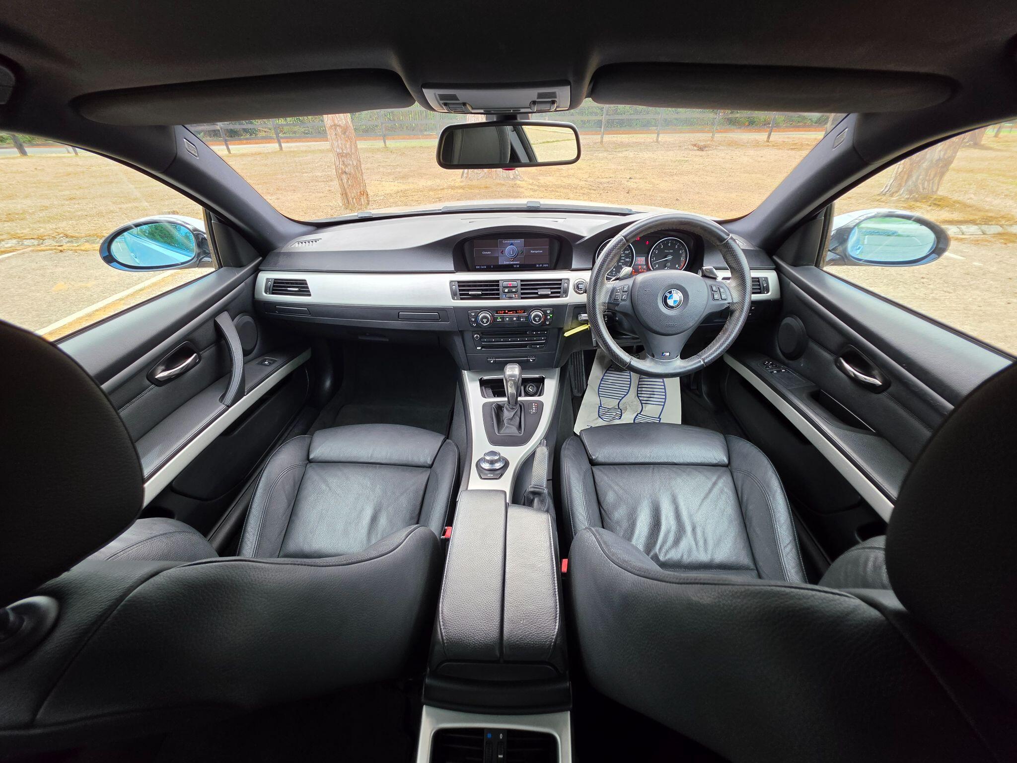 BMW 3 Series view 3