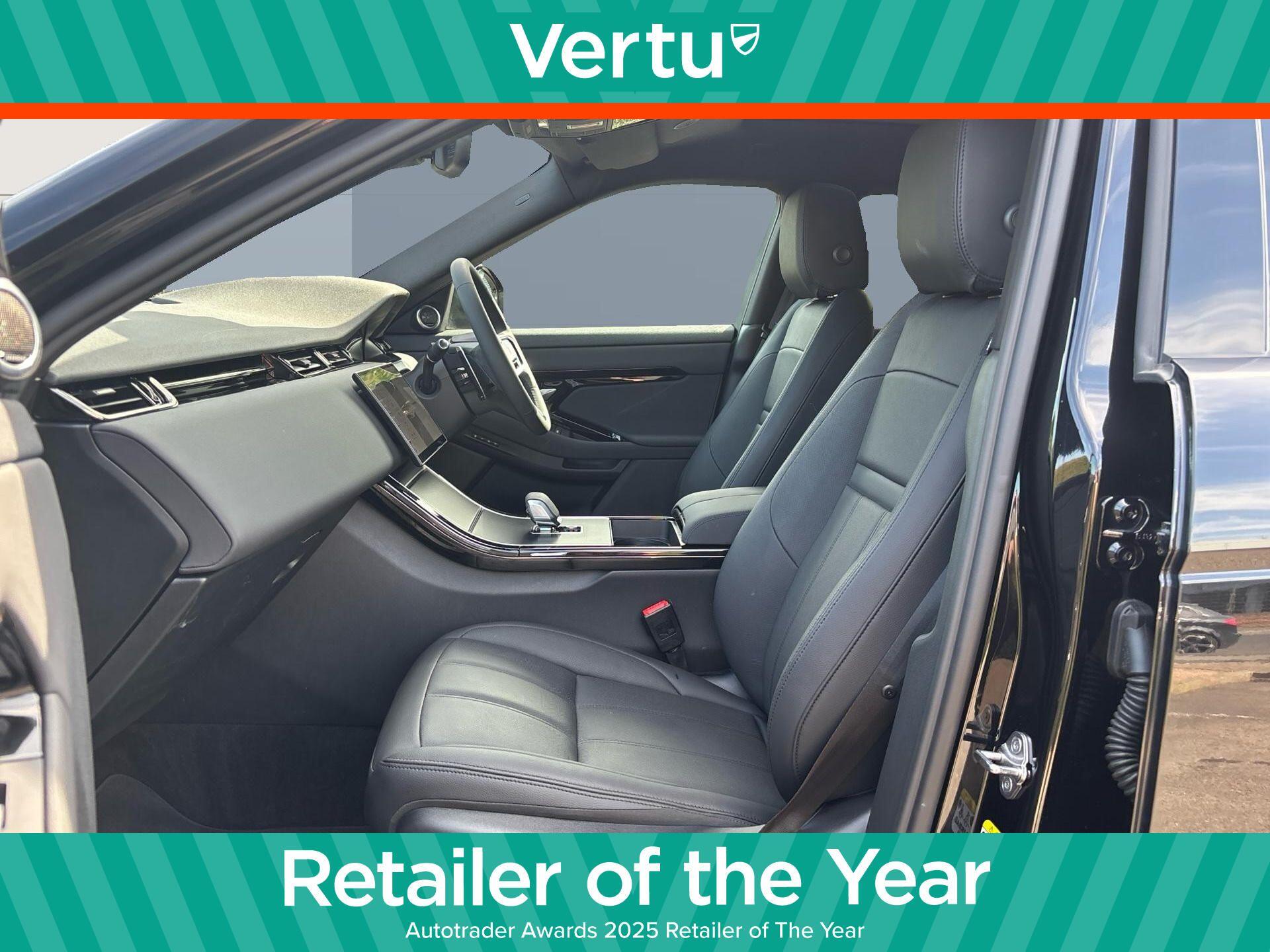 Land Rover Range Rover Evoque view 3