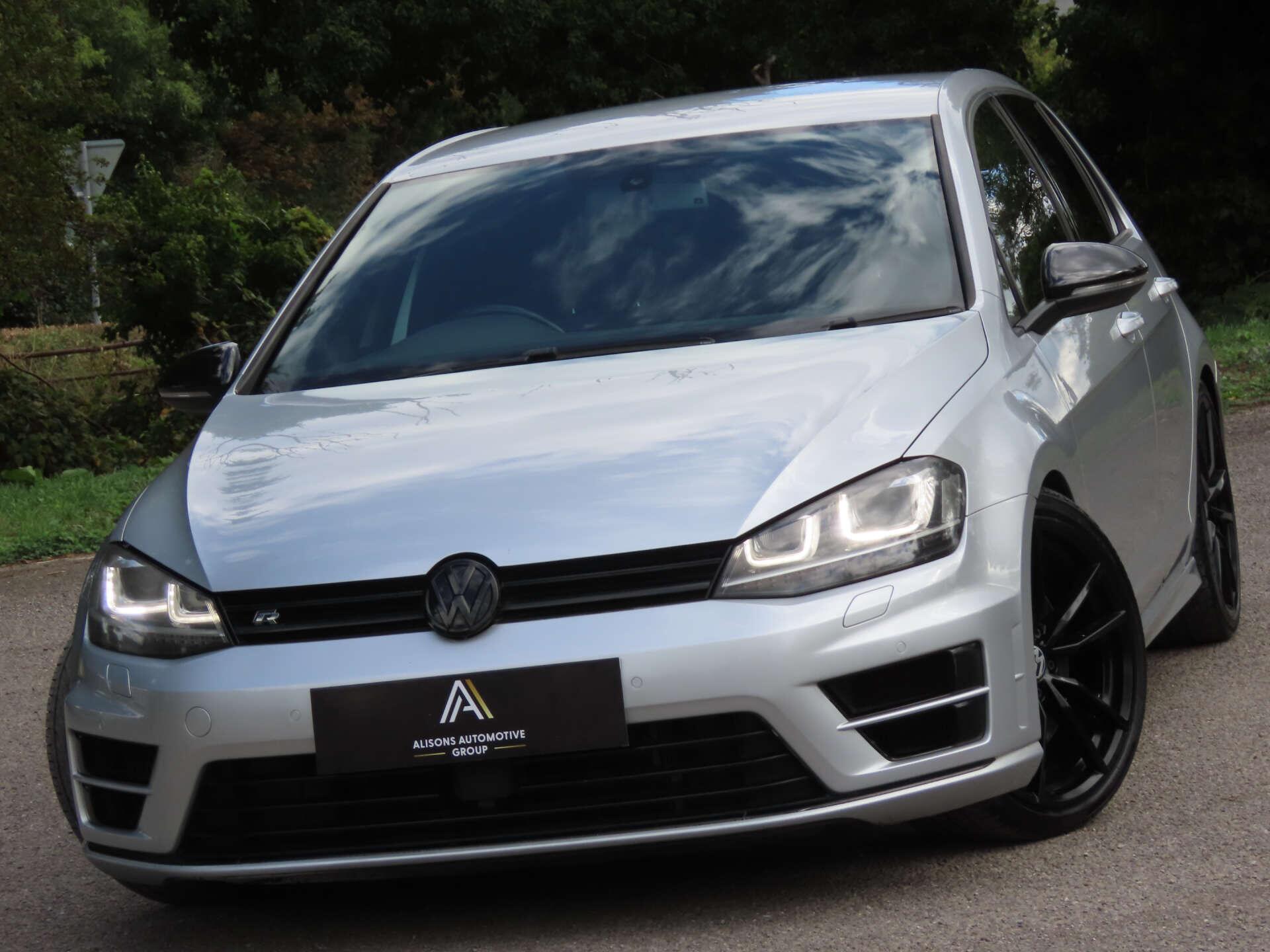 Volkswagen Golf view 2