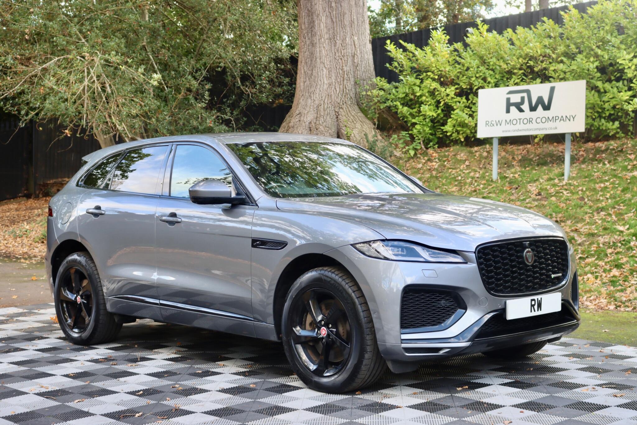 Jaguar F-Pace view 24