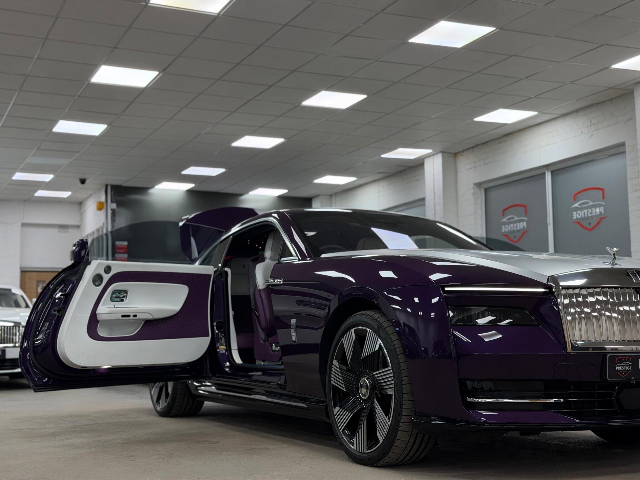 Rolls-Royce Spectre view 90