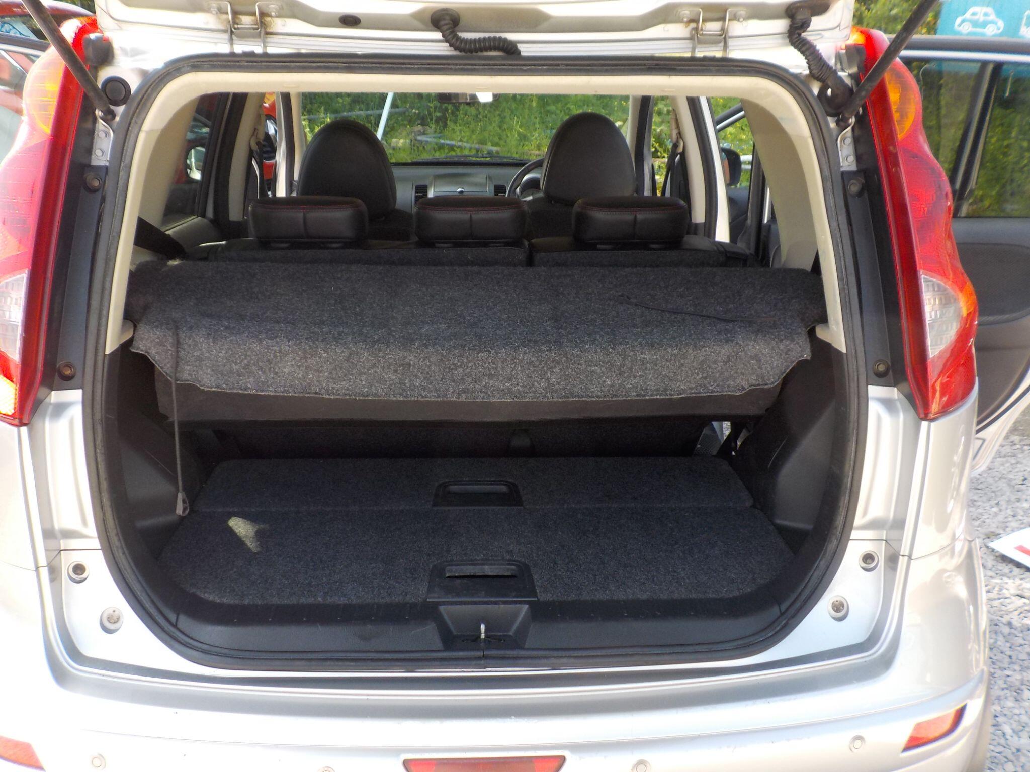 Nissan Note 1.6 16V Tekna Auto Euro 4 5dr