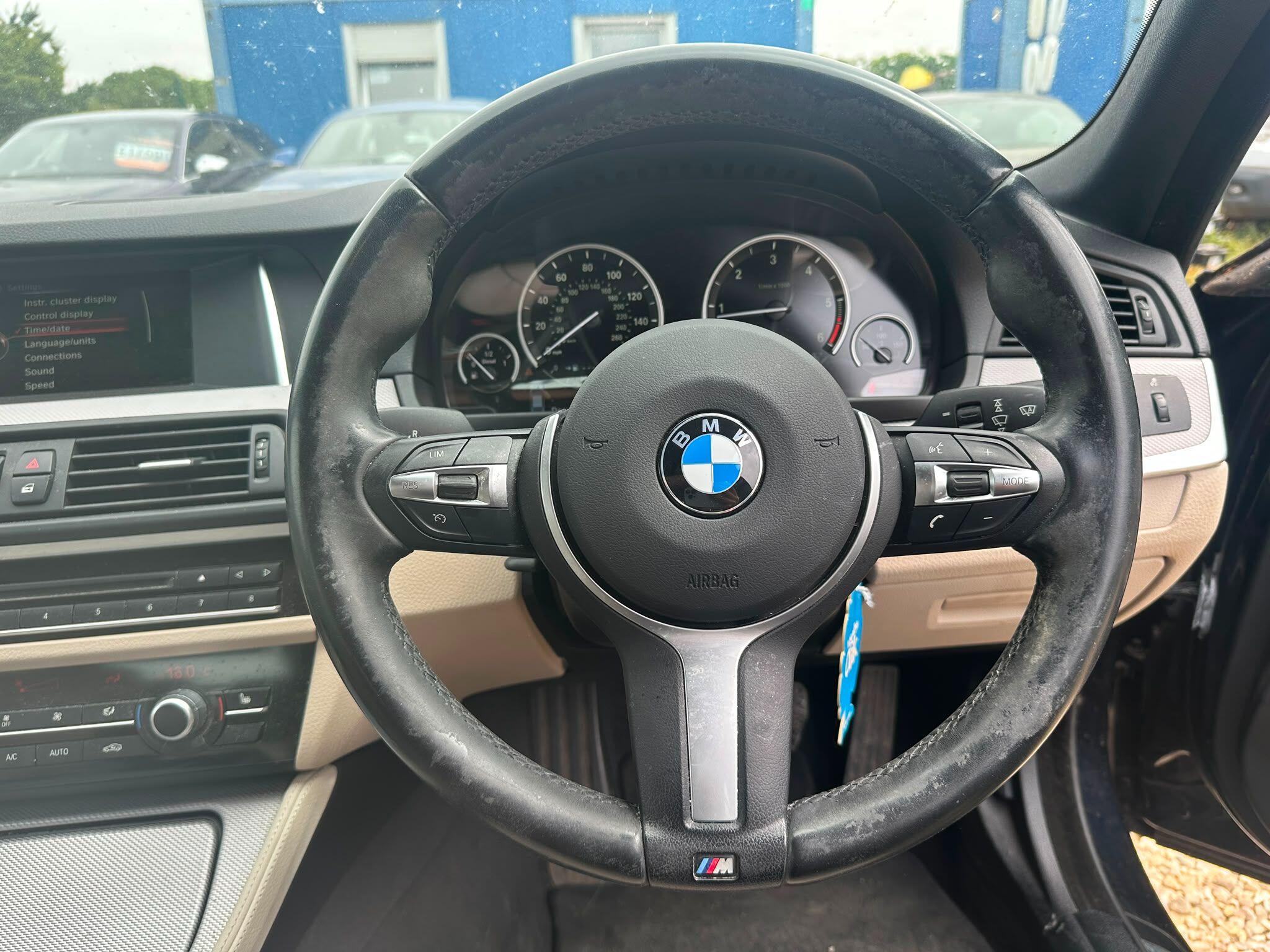BMW 5 Series view 17