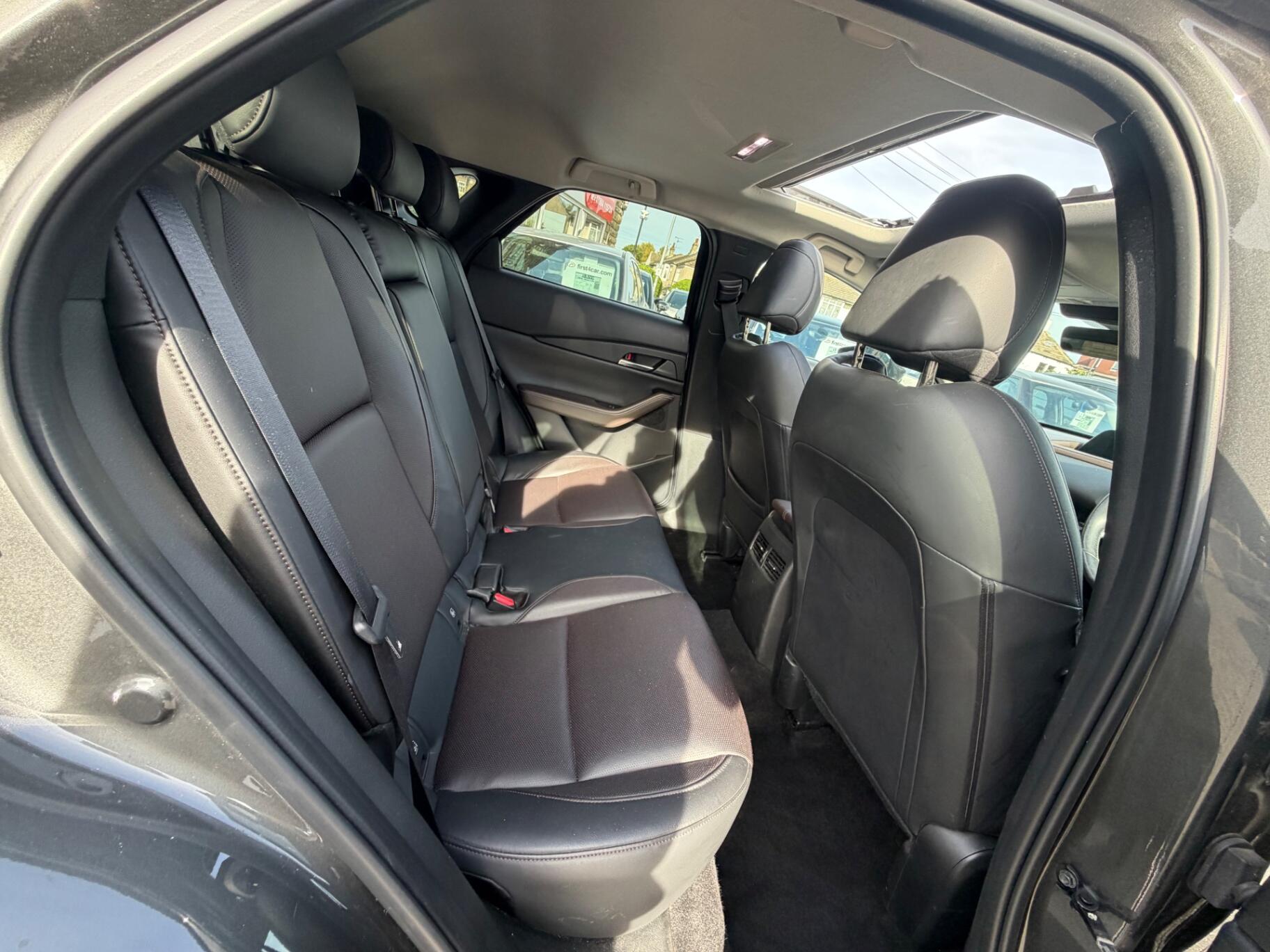 Mazda CX-30 view 12