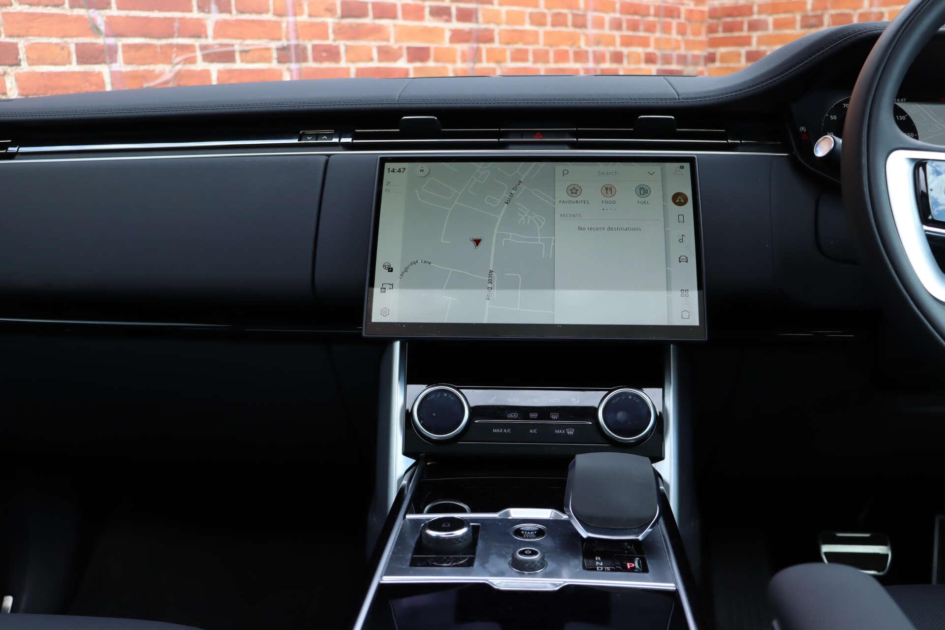 Land Rover Range Rover view 19