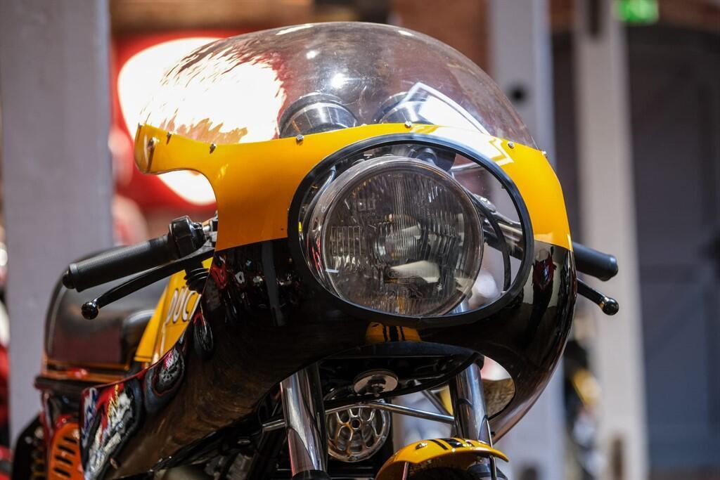 Ducati 750 view 15