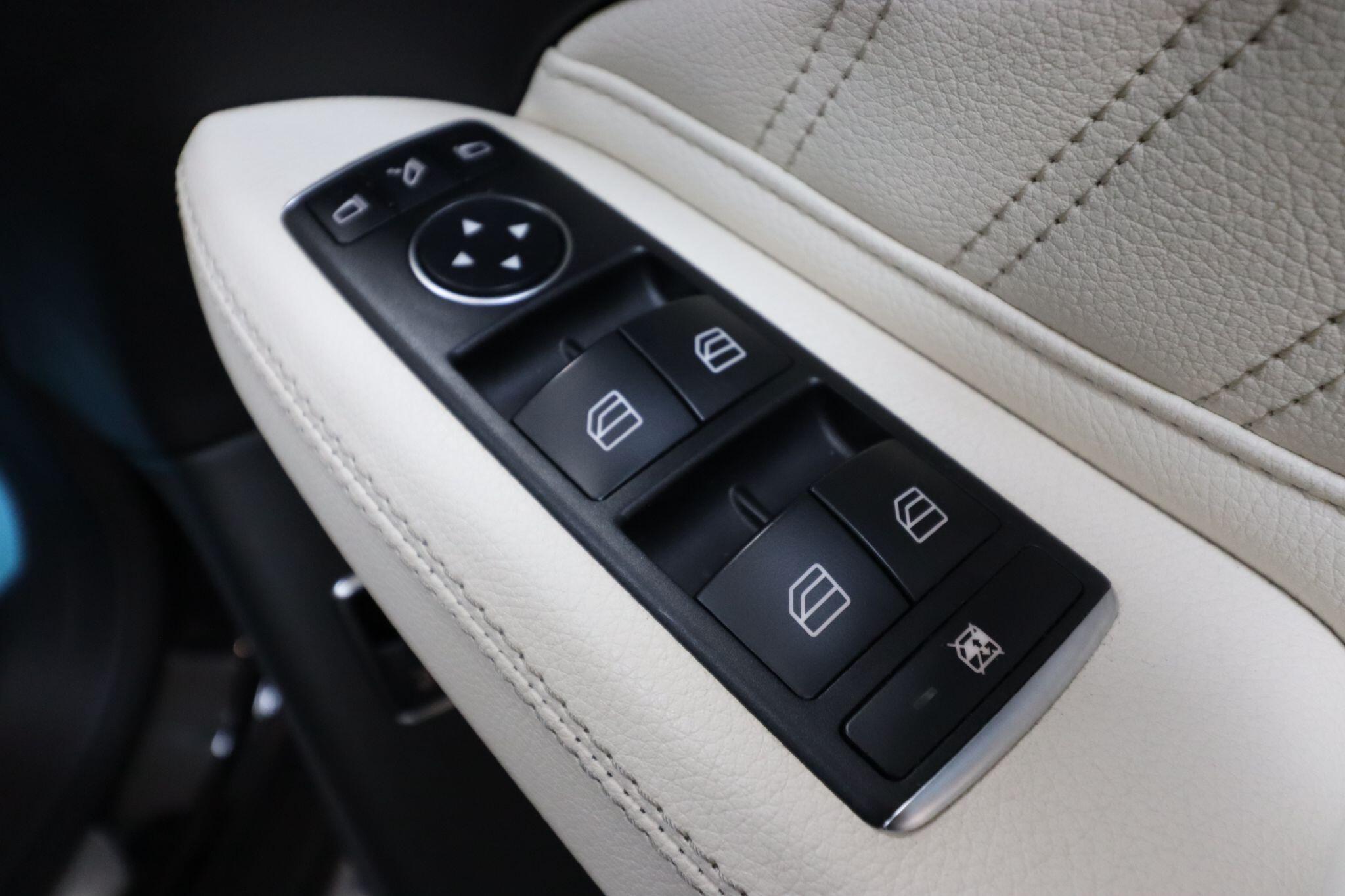Mercedes-Benz Gle view 19