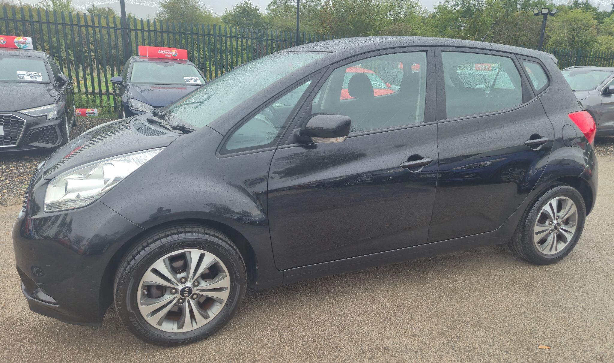 Kia Venga view 2