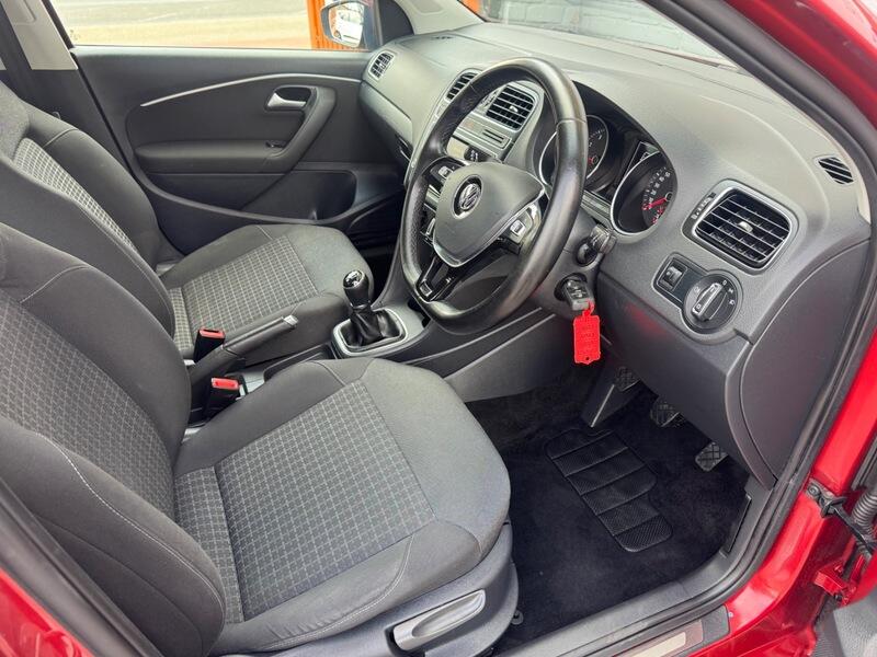 Volkswagen Polo view 12