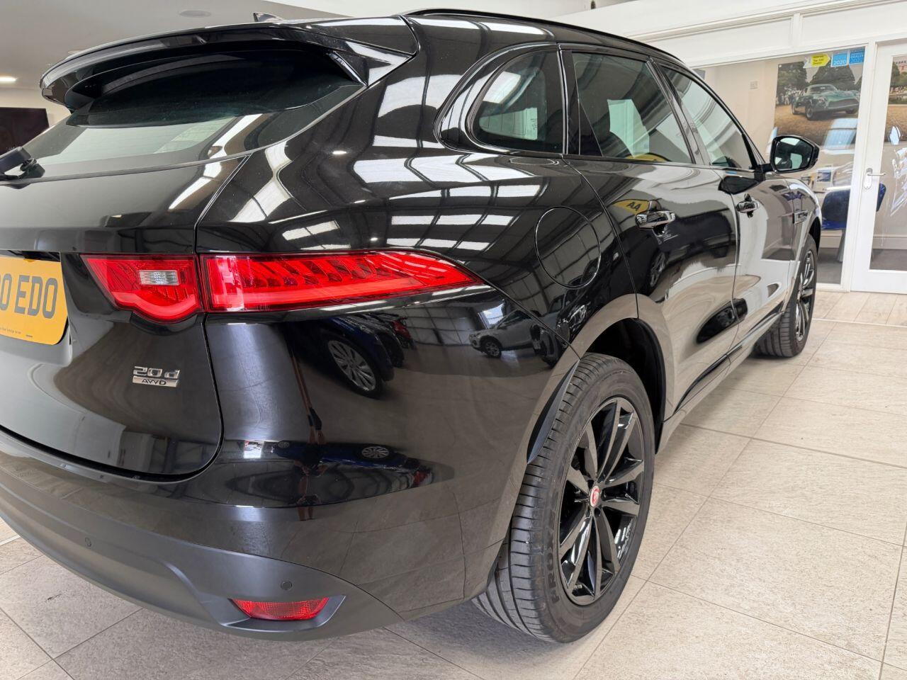 Jaguar F-Pace view 42