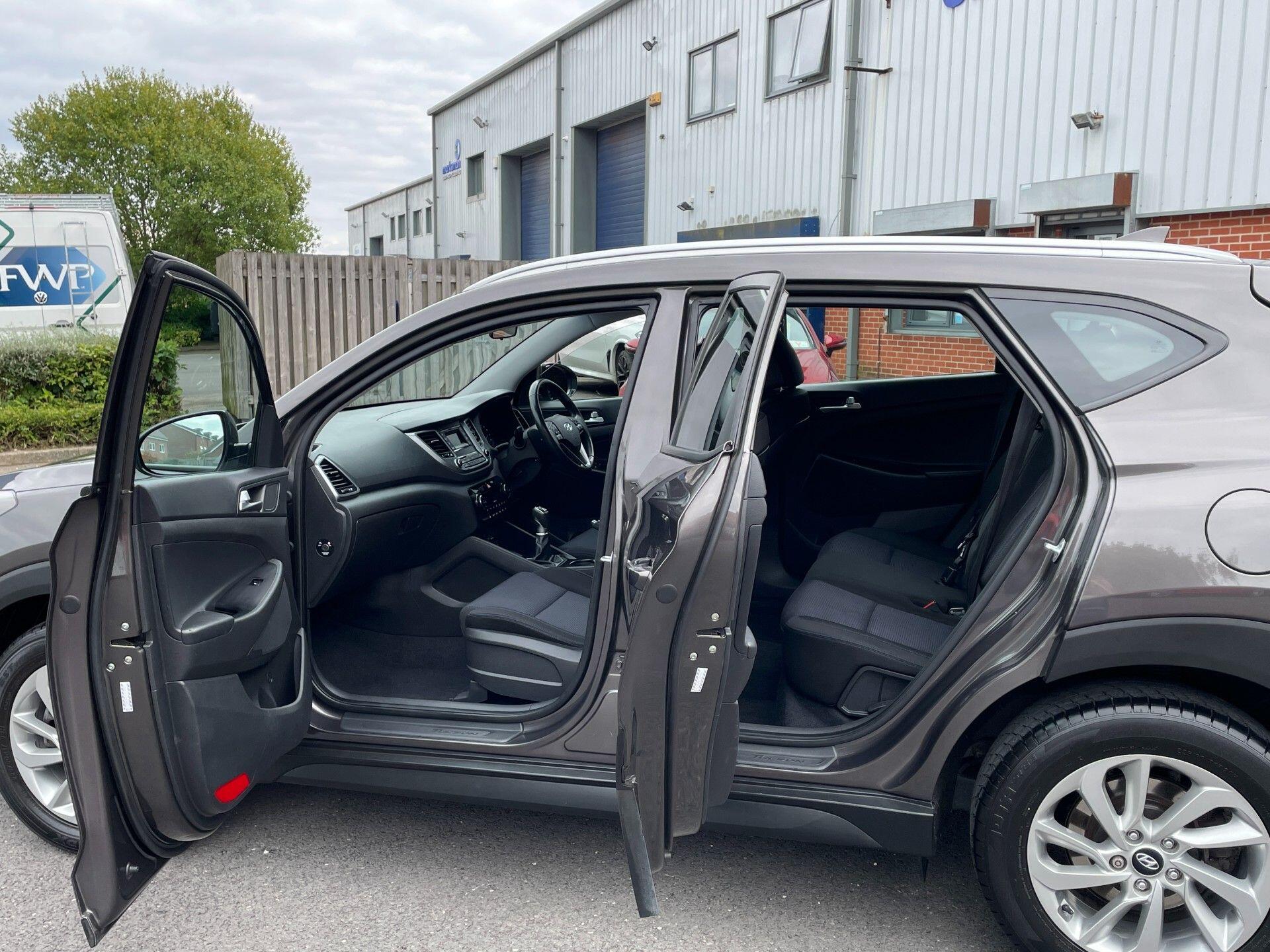 Hyundai Tucson view 19