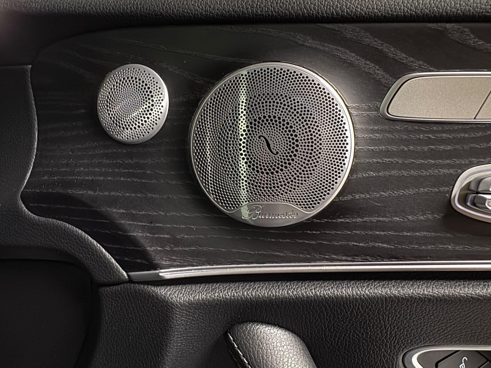 Mercedes-Benz E-Class view 30