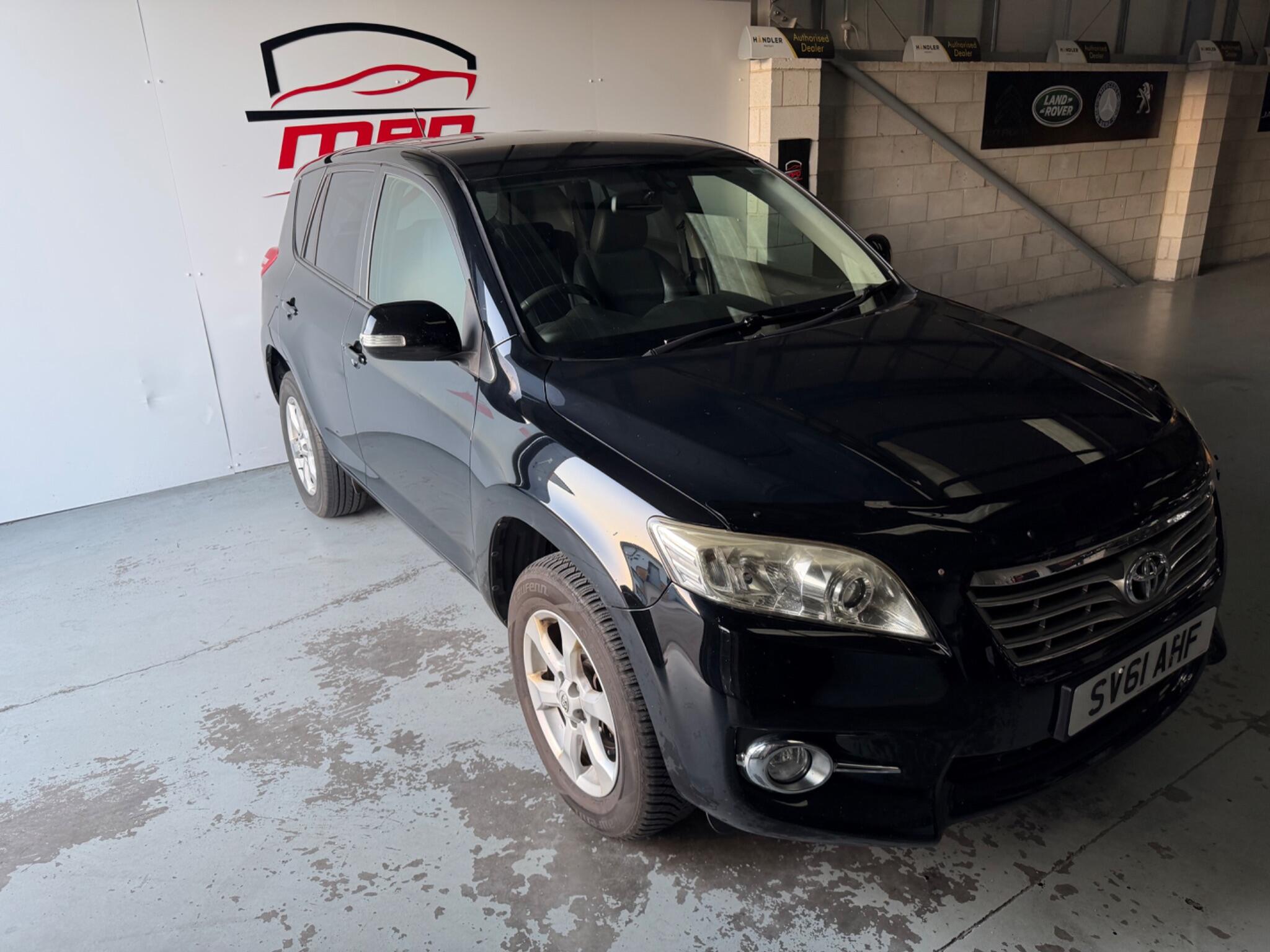 Toyota Rav4 view 5