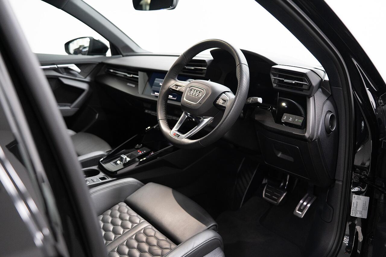 Audi RS3 view 4