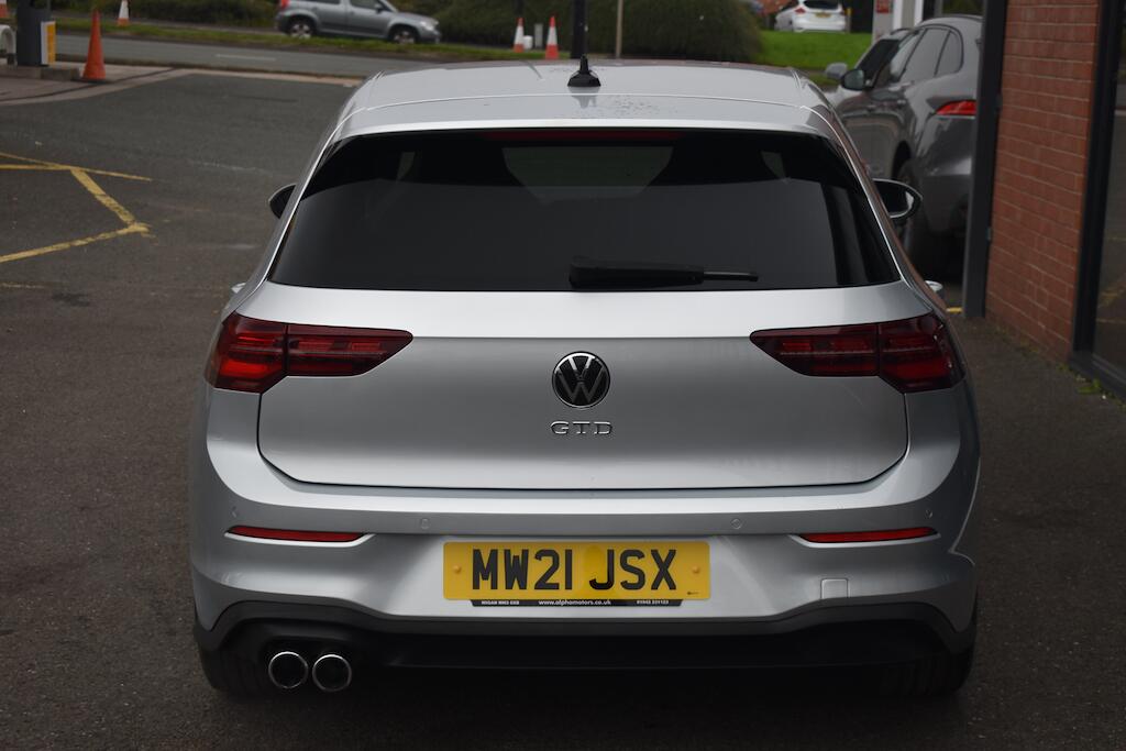 Volkswagen Golf view 8