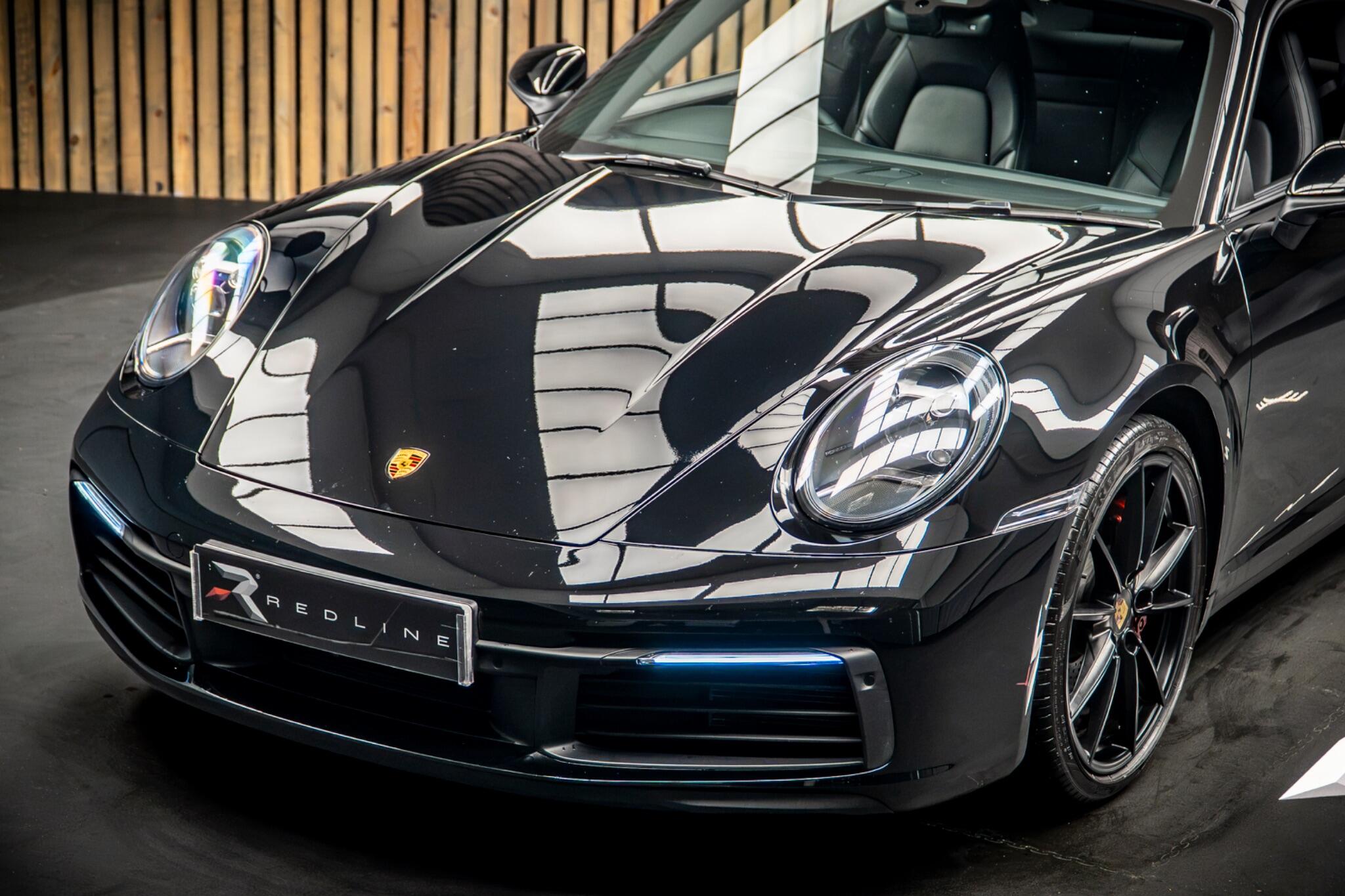 Porsche 911 view 15
