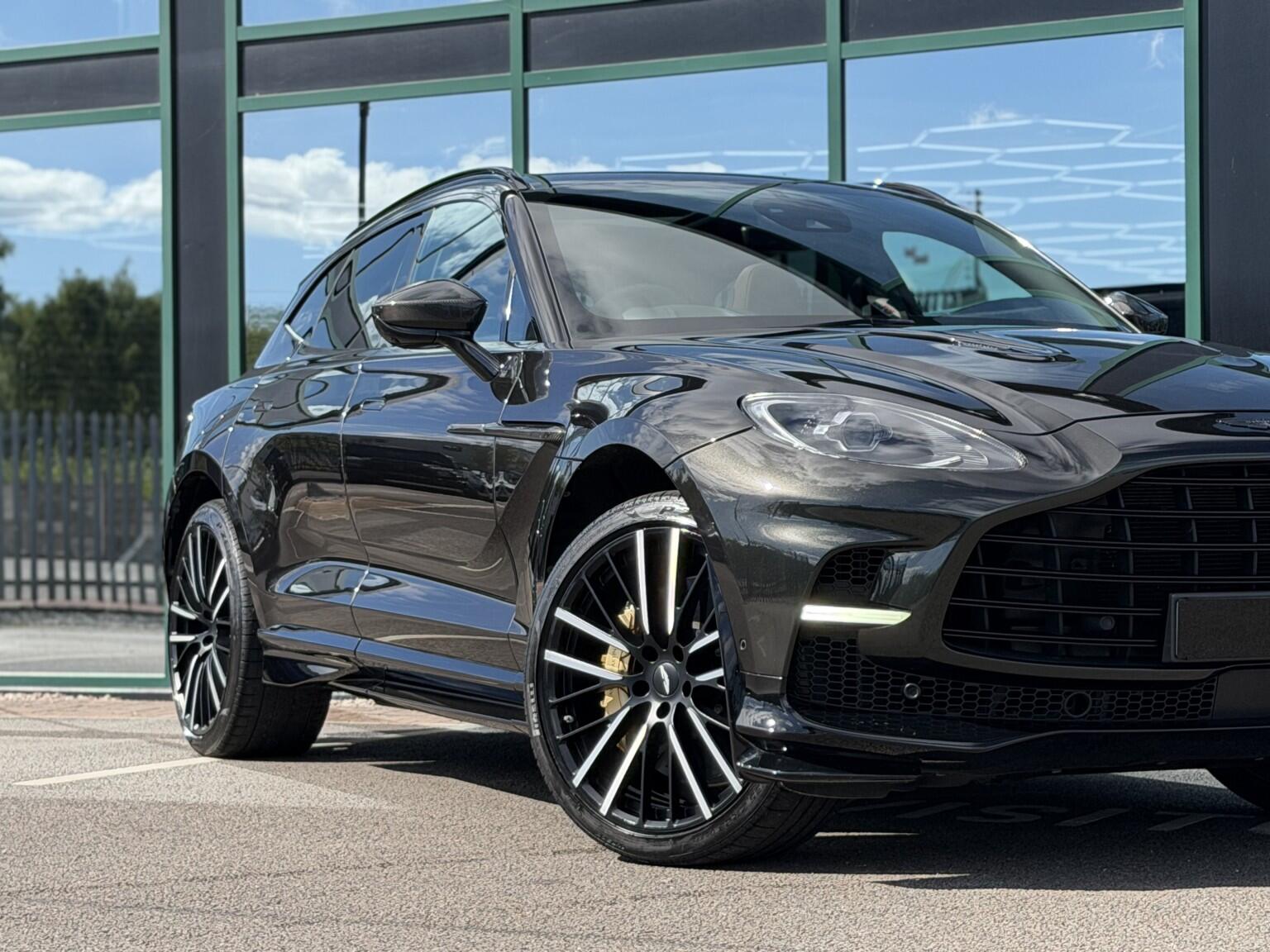 Aston Martin DBX view 13