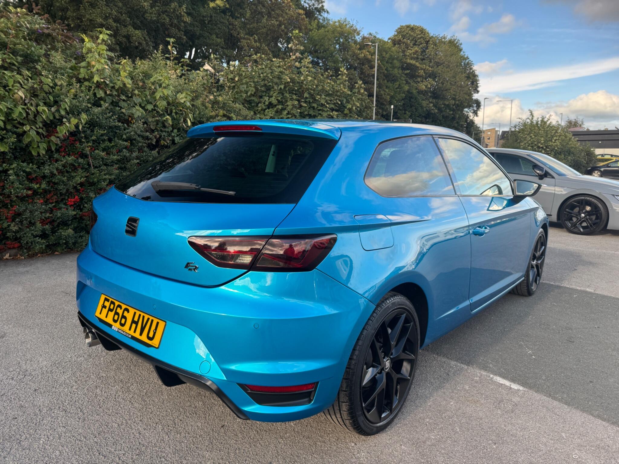 Seat Leon view 8