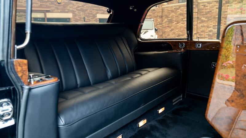 Rolls-Royce Phantom view 14