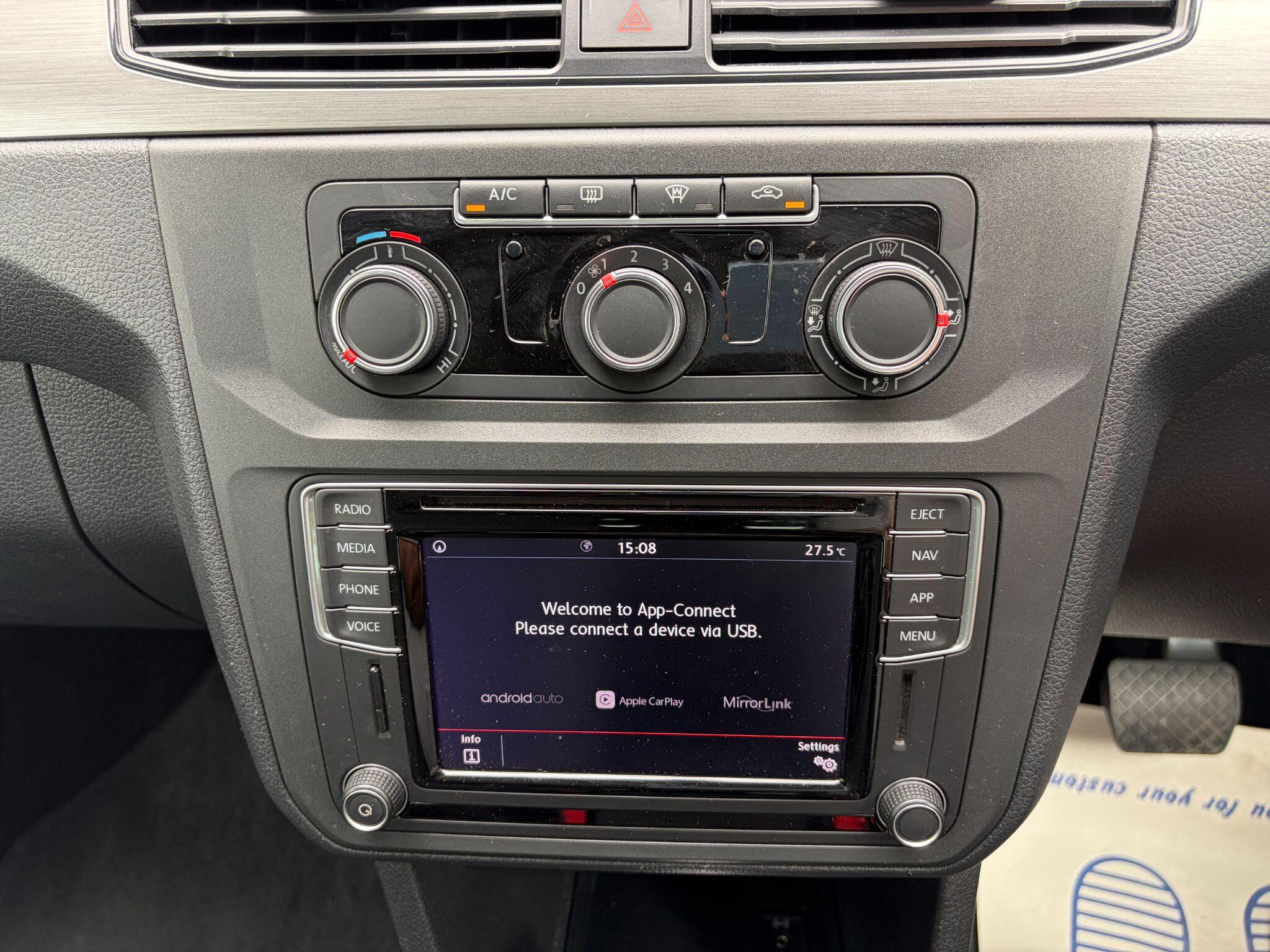 Volkswagen Caddy Maxi Life view 26