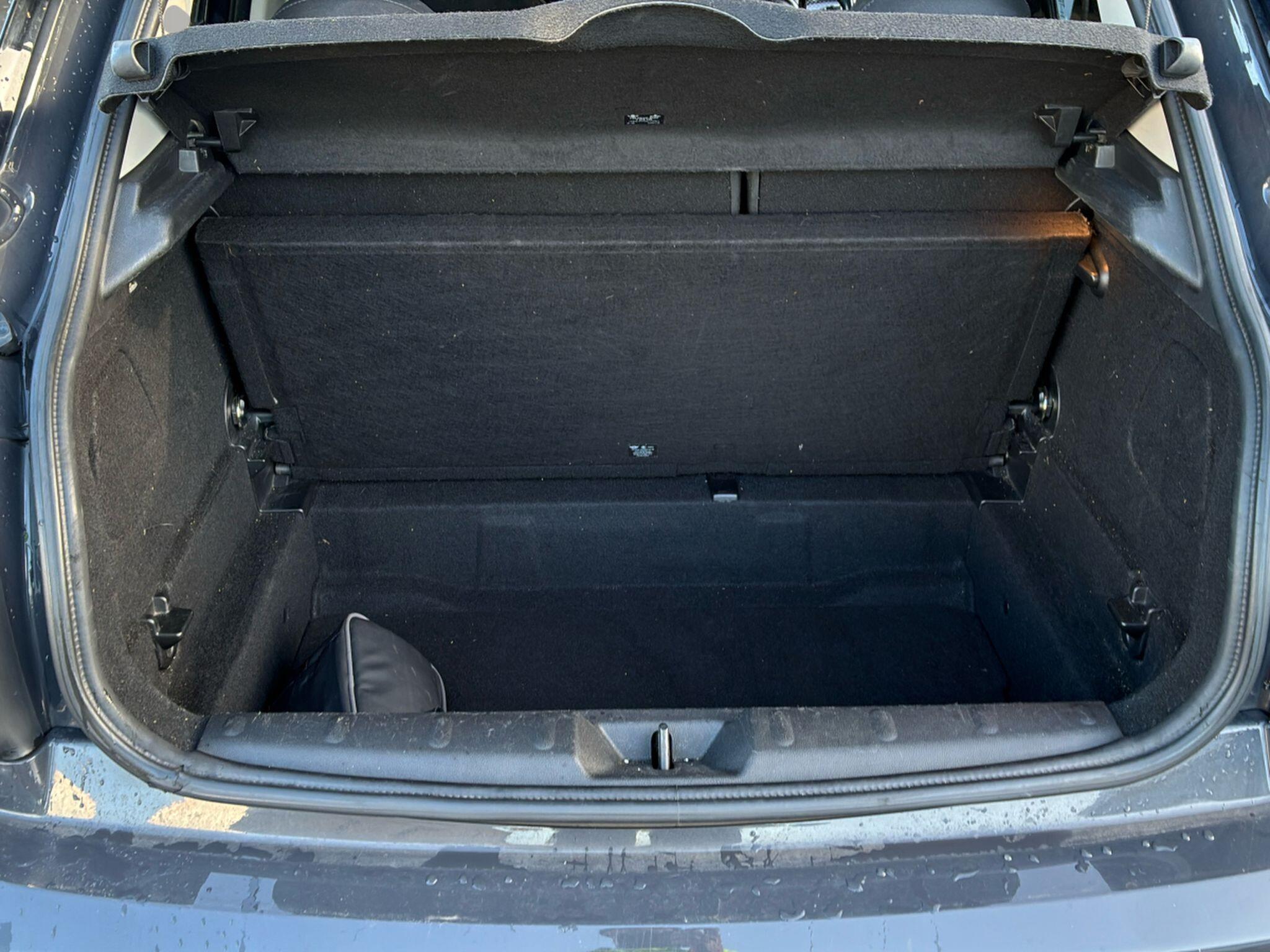 MINI Hatch view 7