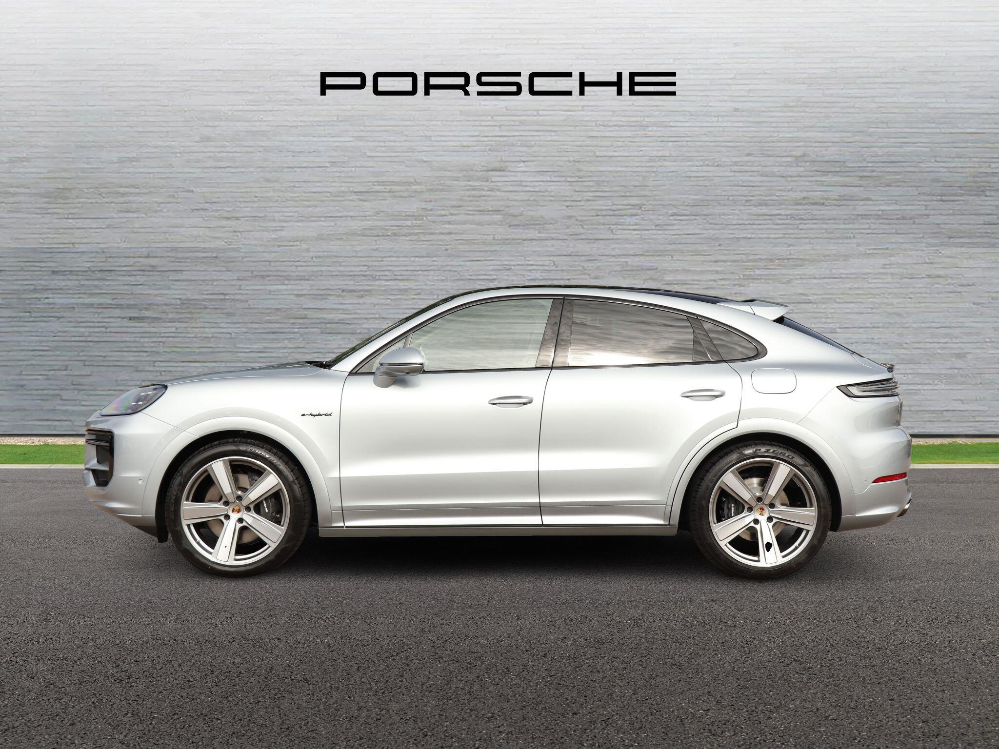 Porsche Cayenne view 6