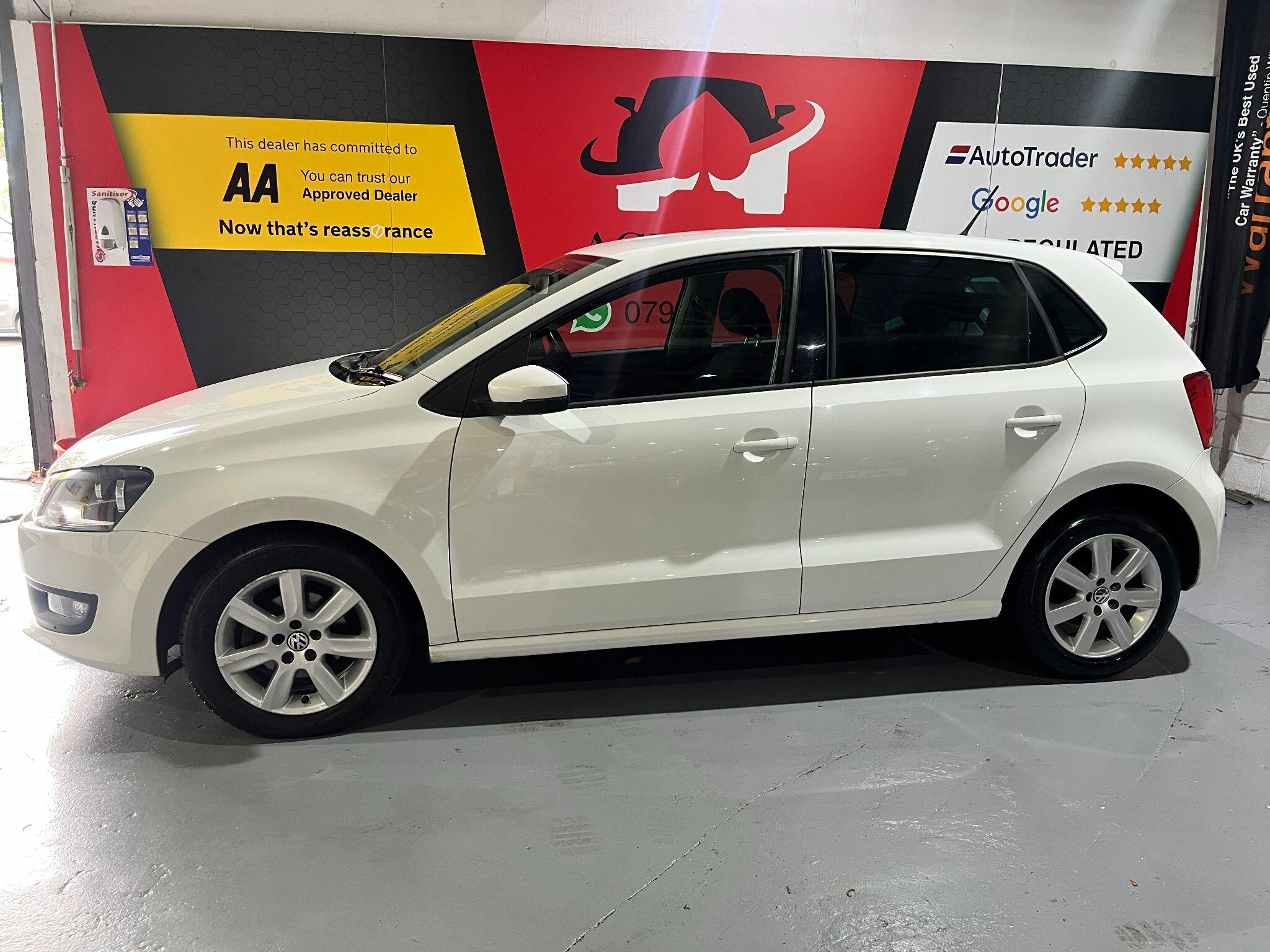 Volkswagen Polo view 6