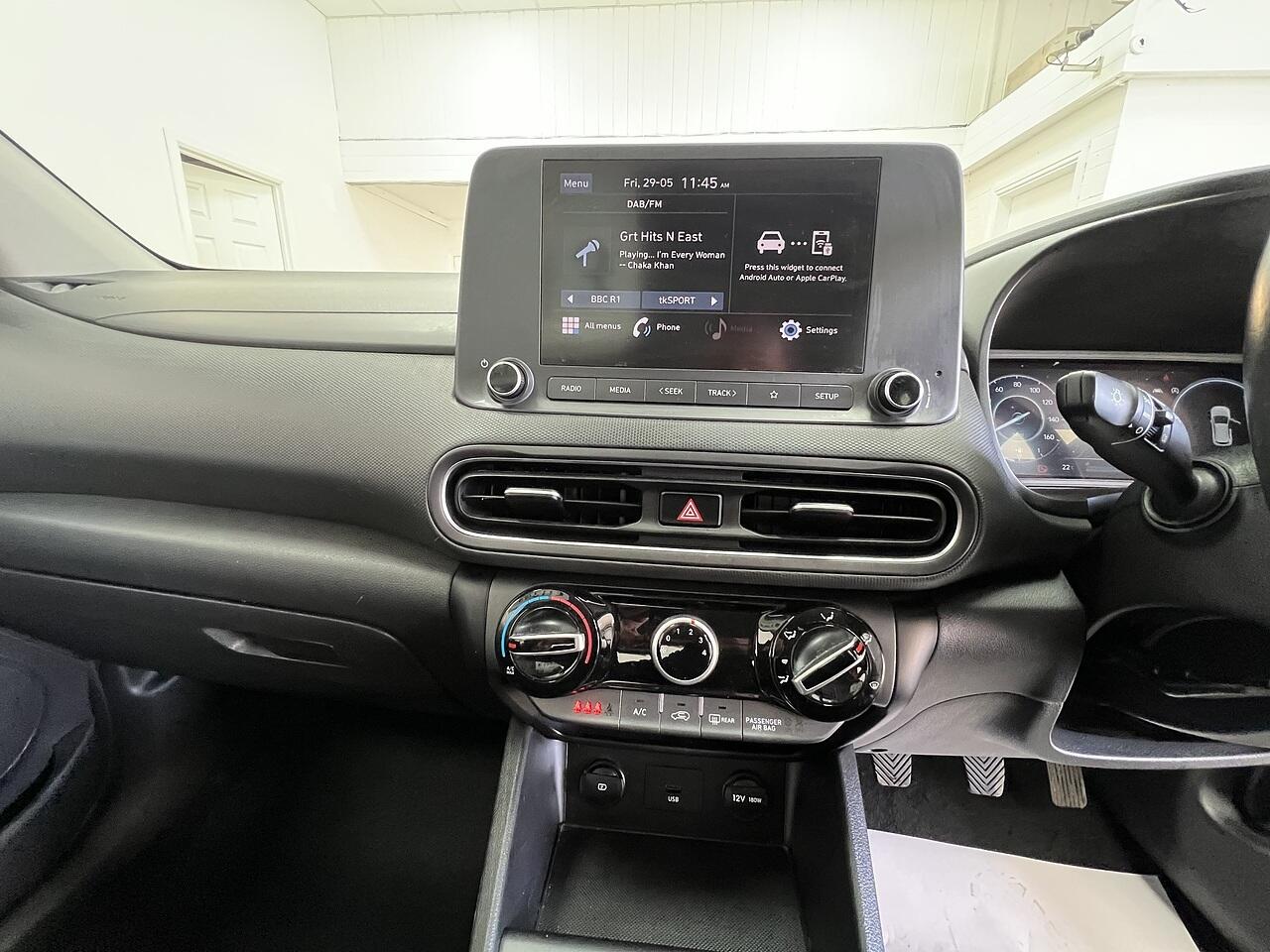 Hyundai Kona view 12