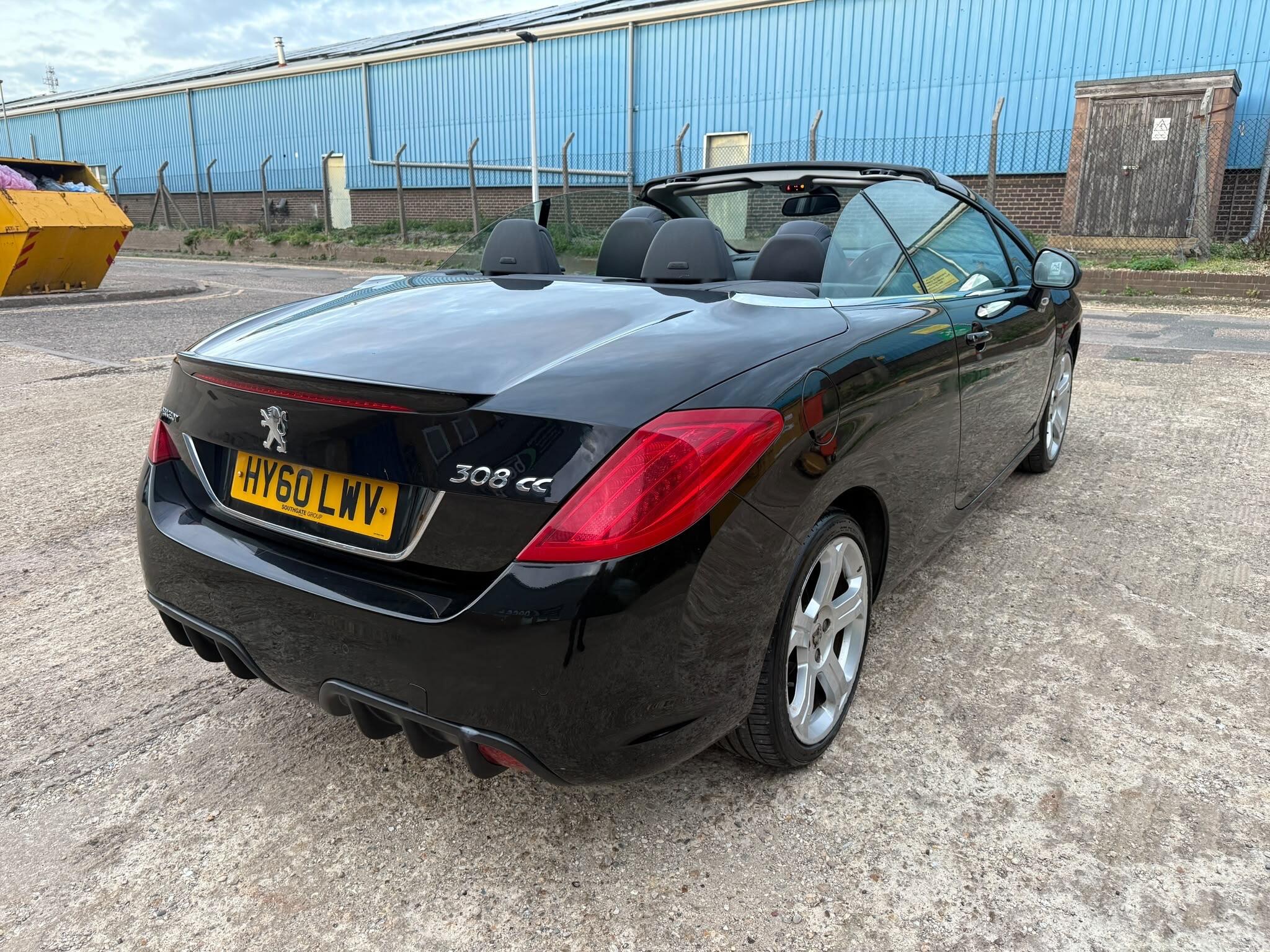 Peugeot 308 view 3