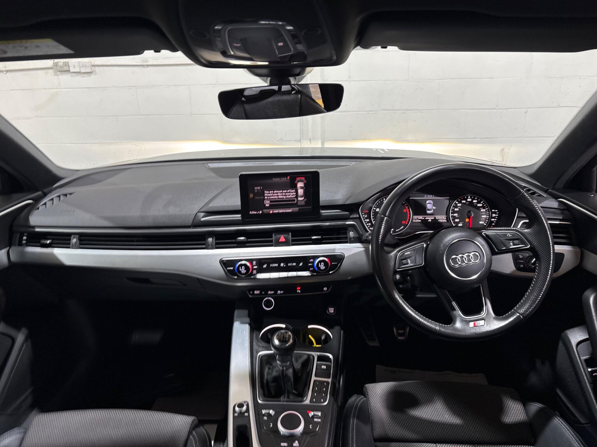 Audi A4 view 18