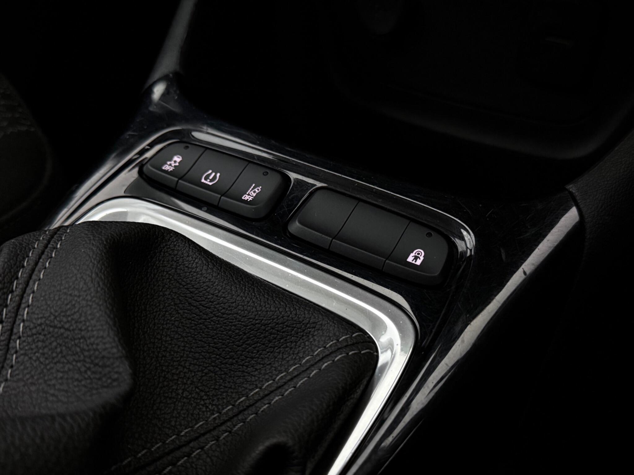 Vauxhall Crossland X view 20