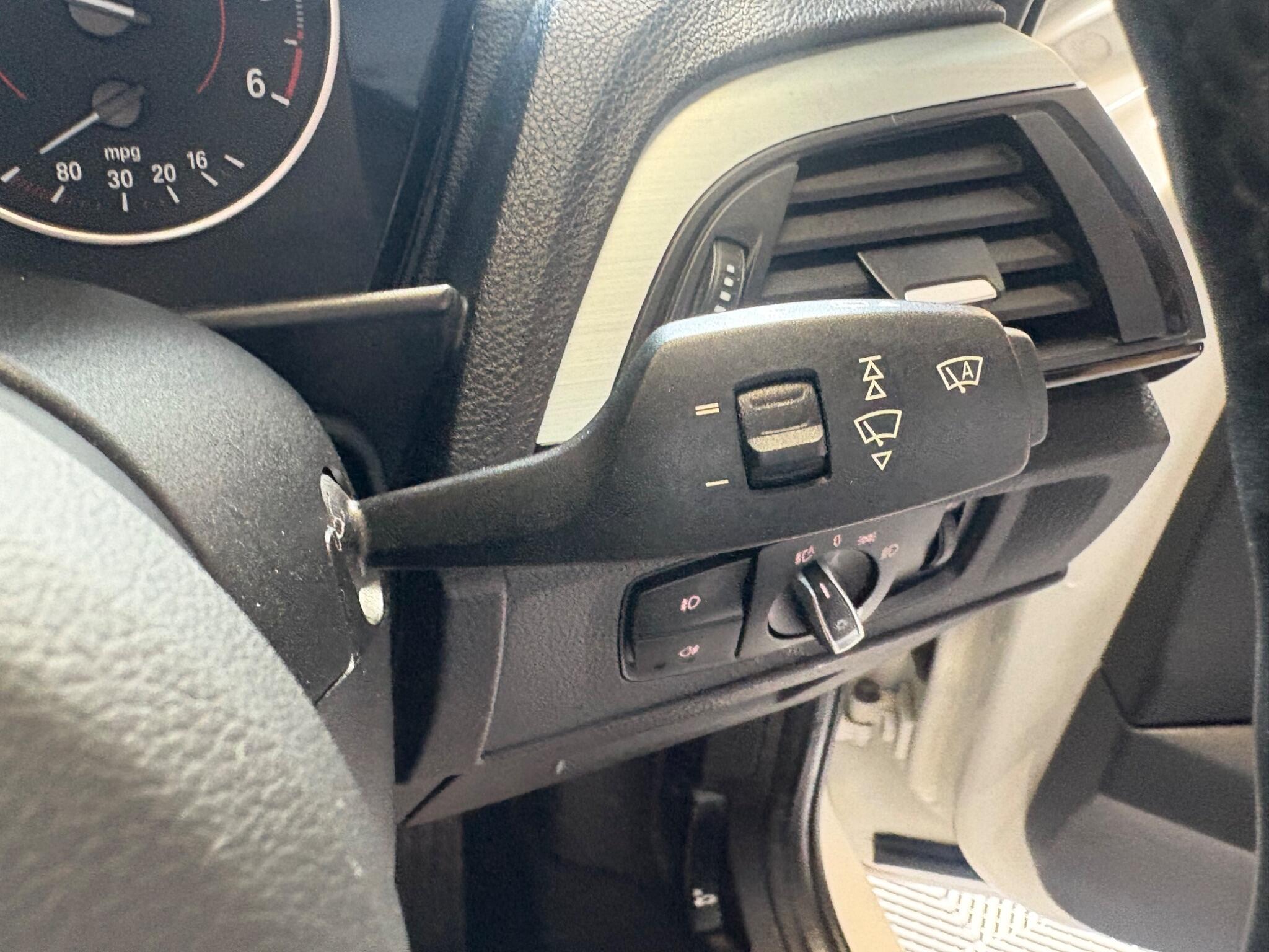 BMW 1 Series view 20