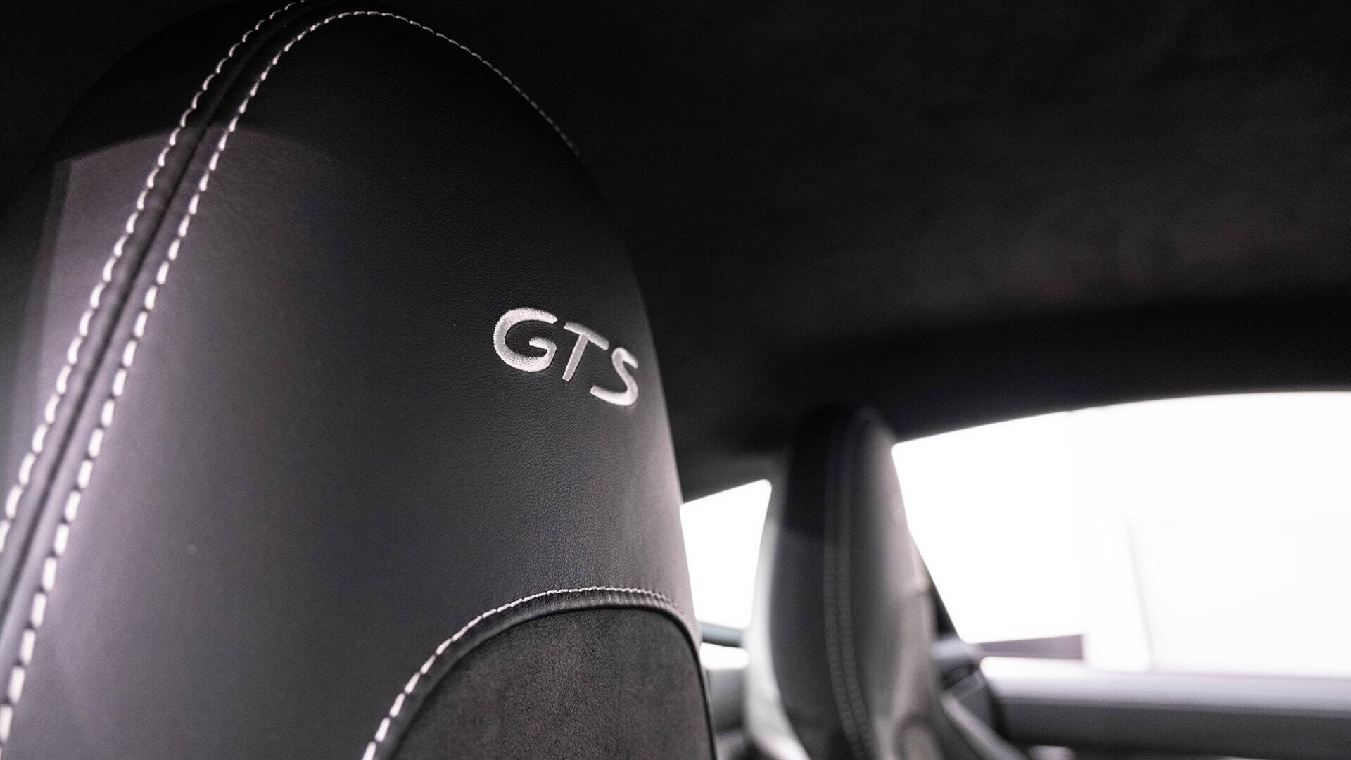 Porsche Cayman view 48