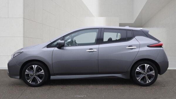 Nissan Leaf view 3