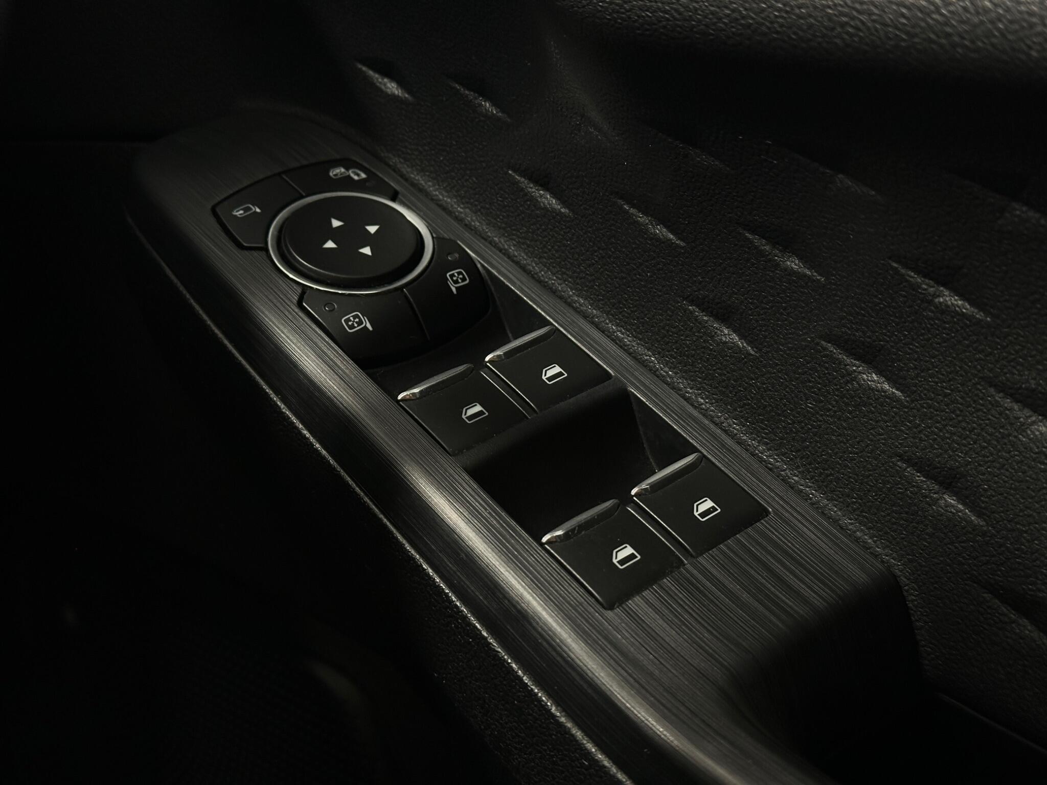 Ford Kuga view 18