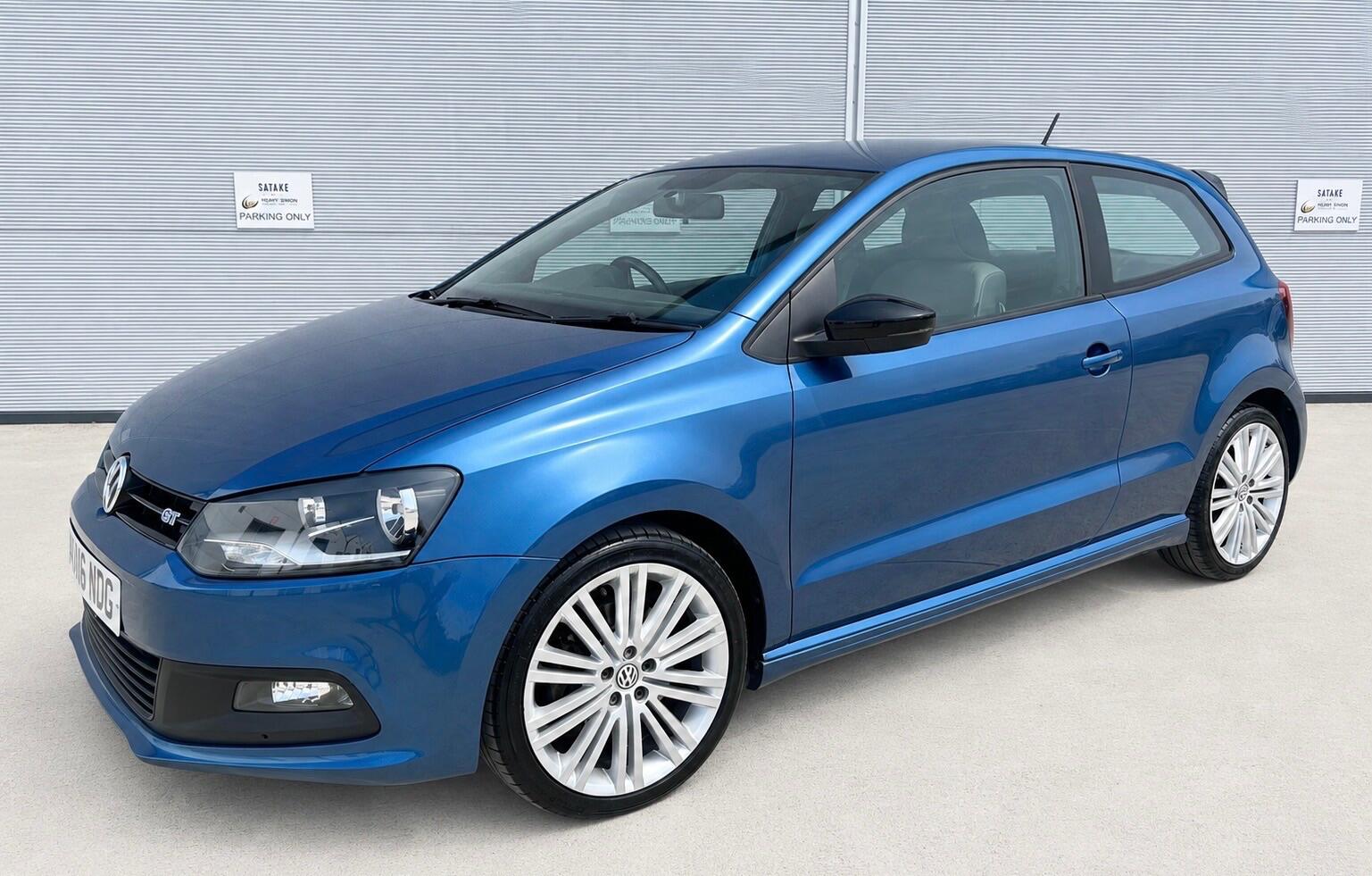 Volkswagen Polo view 4