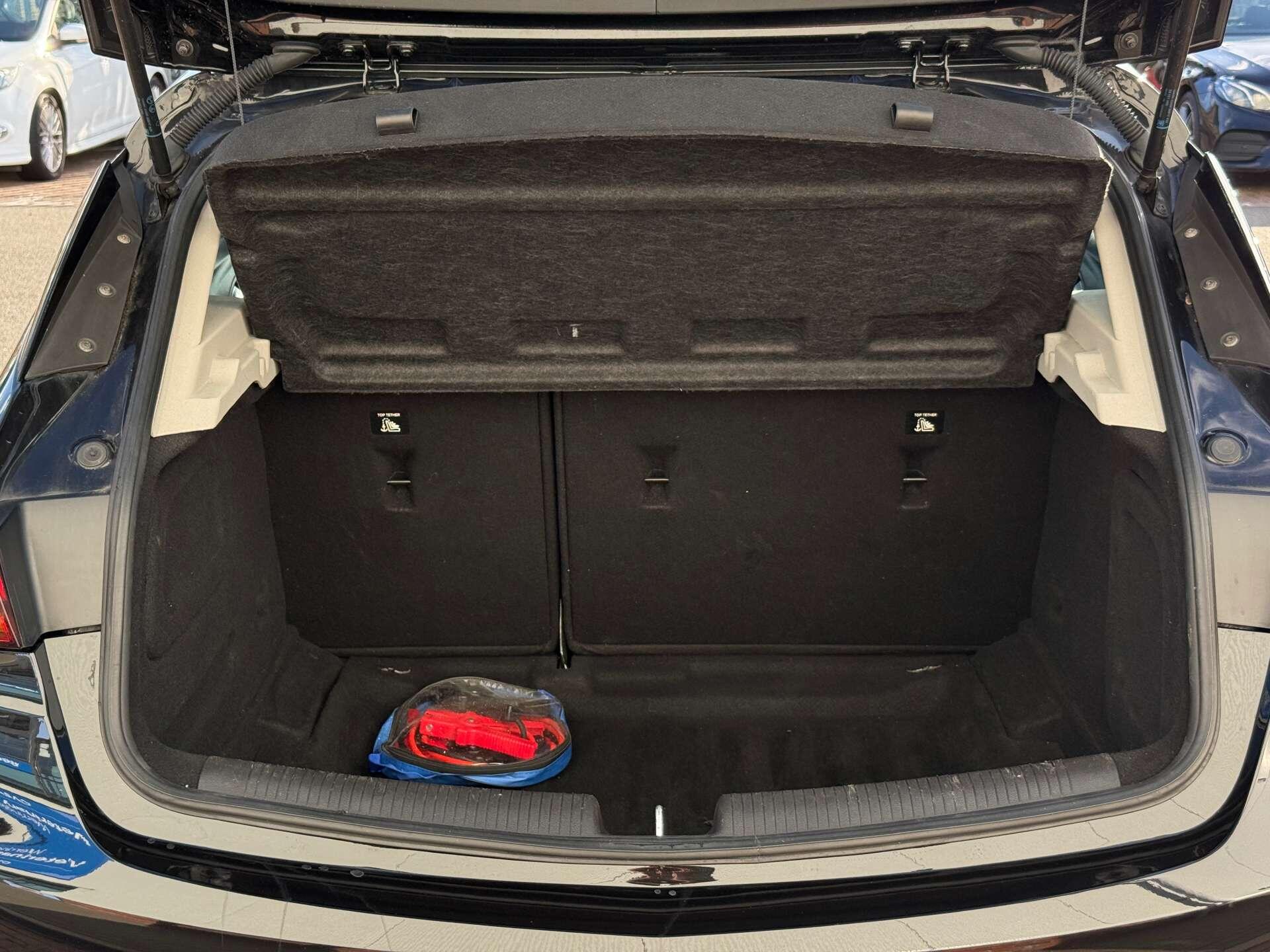 Vauxhall Astra view 44