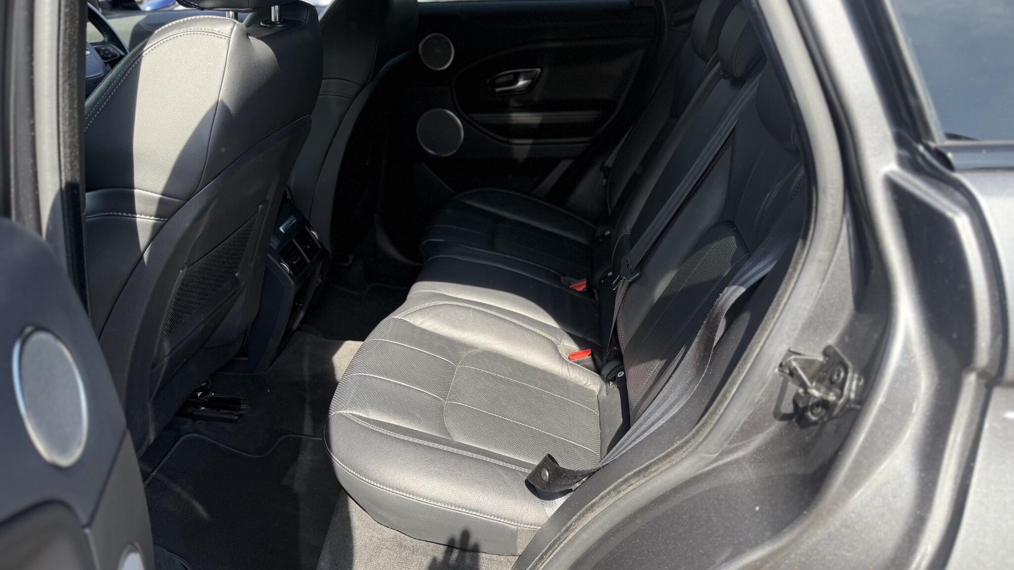 Land Rover Range Rover Evoque view 33