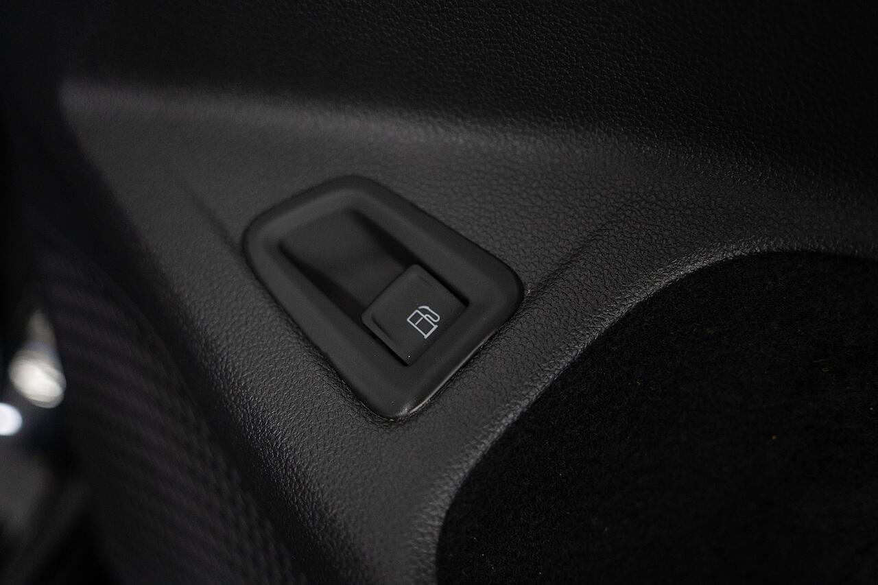 Volkswagen Golf view 23
