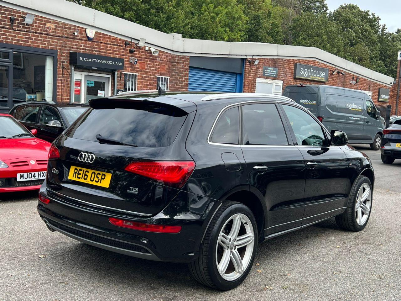 Audi Q5 view 6