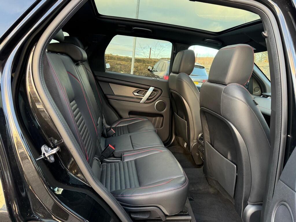Land Rover Discovery Sport view 19