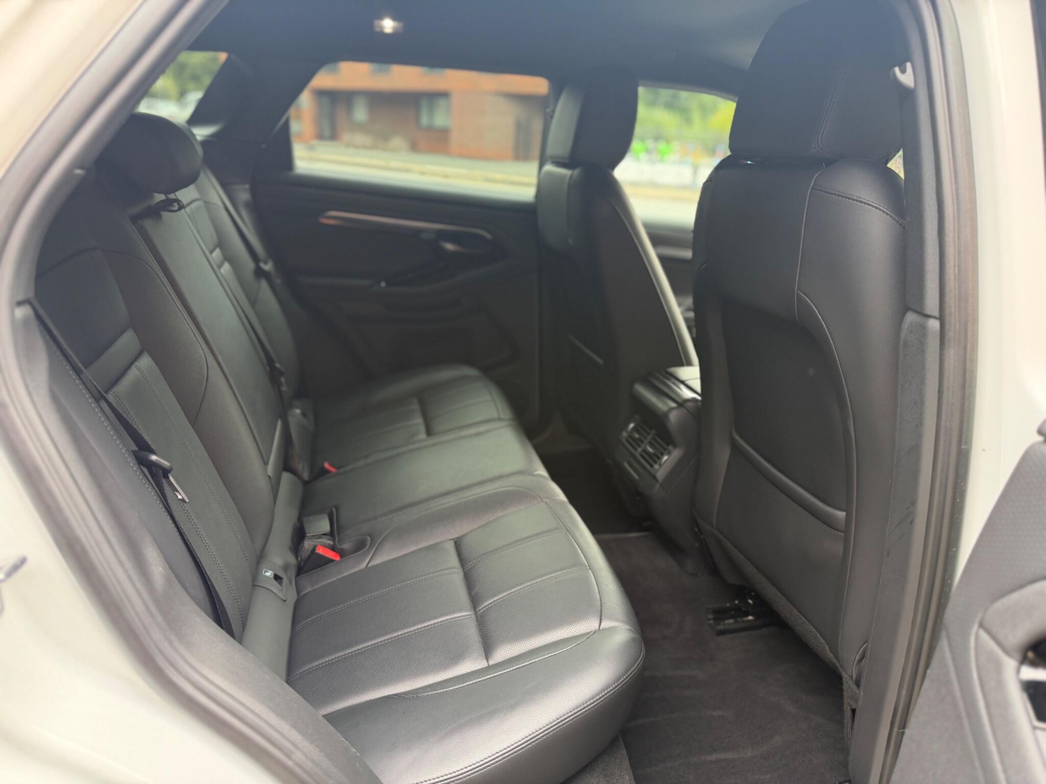 Land Rover Range Rover Evoque view 29
