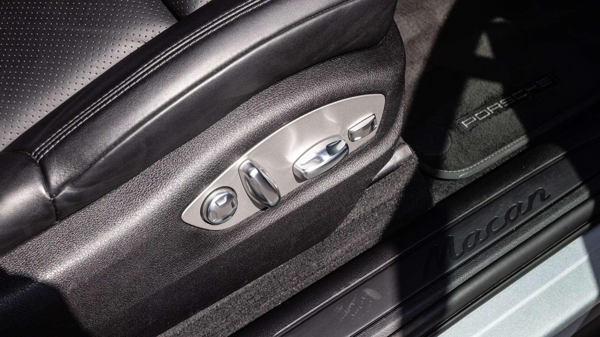 Porsche Macan view 31
