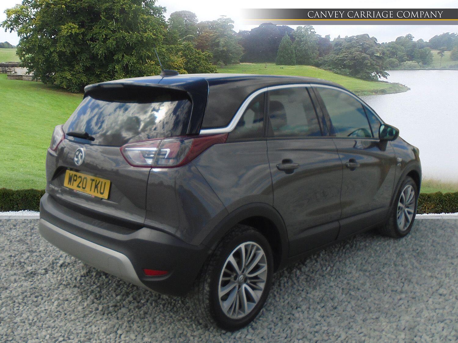 Vauxhall Crossland X view 3