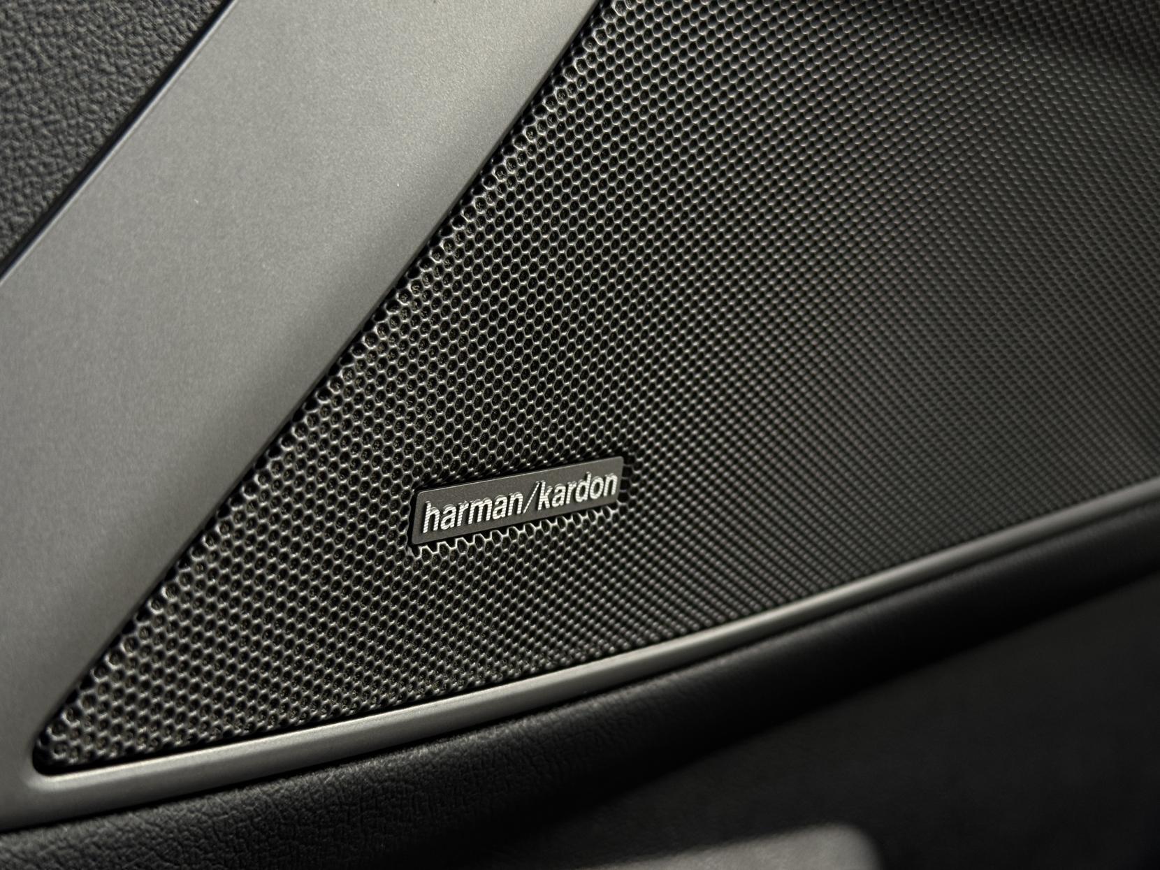 BMW 3 Series view 27