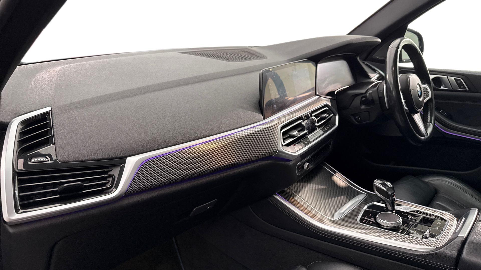 BMW X5 view 7
